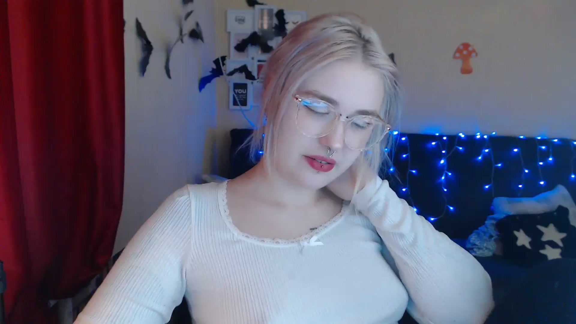 Gallery image thumbnail from Killinna's myfreecams stream on, 12/11/2024, 17:02 image 8 of 20