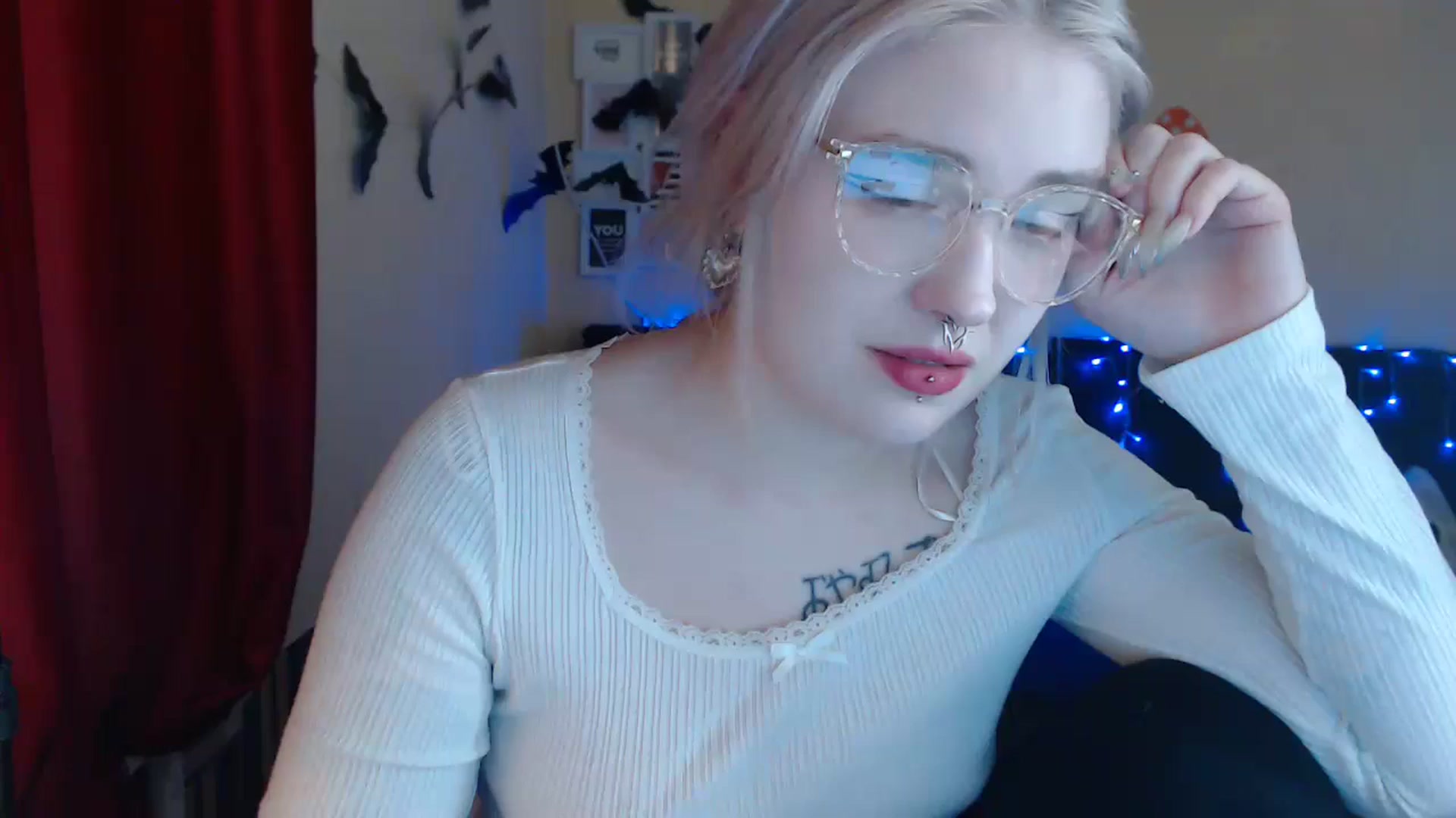 Gallery image thumbnail from Killinna's myfreecams stream on, 12/11/2024, 17:02 image 6 of 20