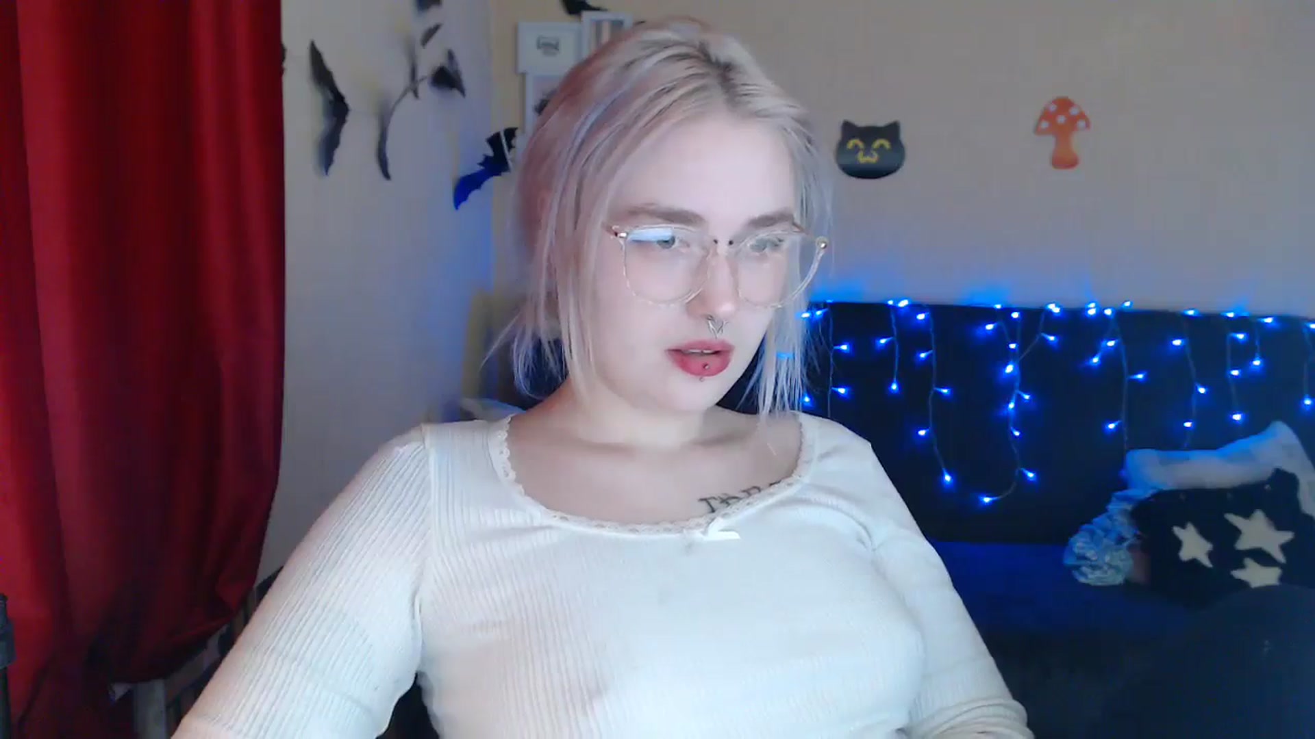 Gallery image thumbnail from Killinna's myfreecams stream on, 12/11/2024, 17:02 image 9 of 20