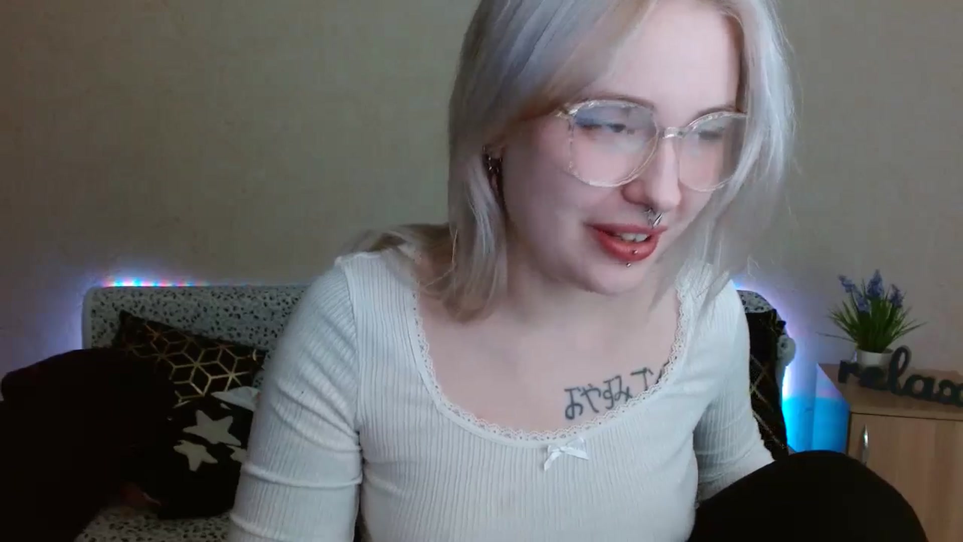 Gallery image thumbnail from Killinna's myfreecams stream on, 12/12/2024, 17:20 image 14 of 20