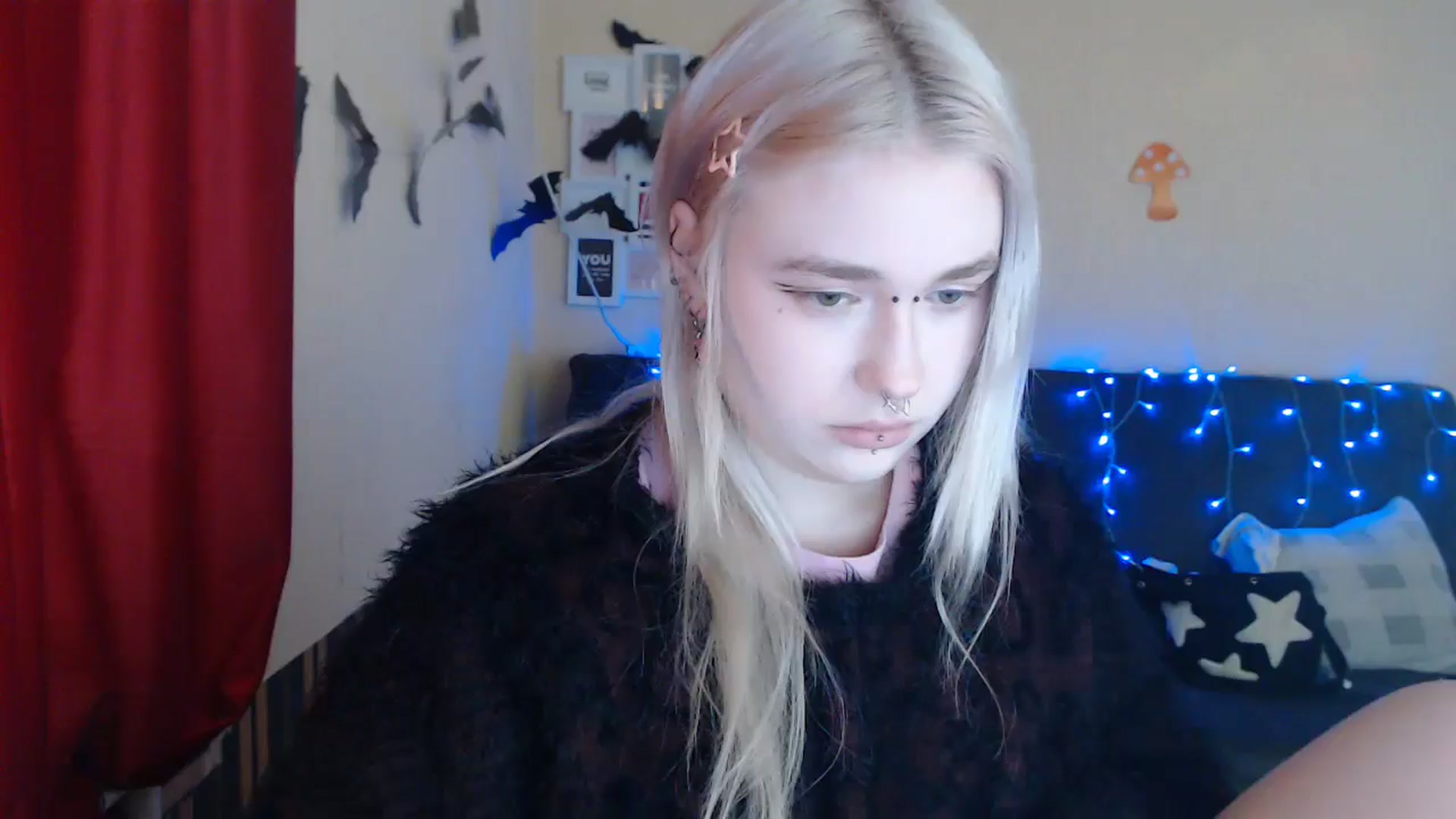 Gallery image thumbnail from Killinna's myfreecams stream on, 12/14/2024, 15:42 image 16 of 20