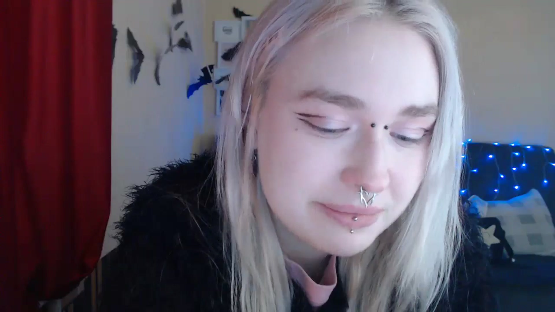 Gallery image thumbnail from Killinna's myfreecams stream on, 12/14/2024, 15:42 image 13 of 20