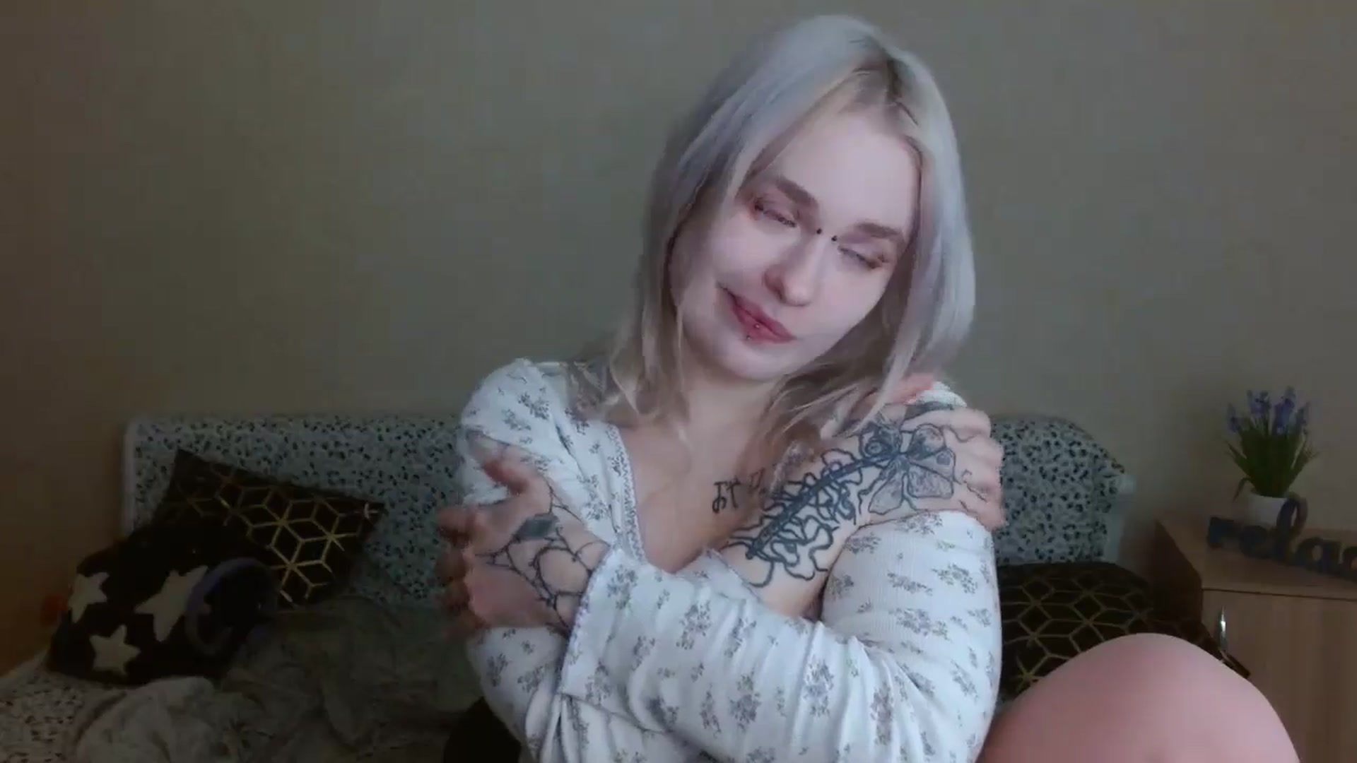 Gallery image thumbnail from Killinna's myfreecams stream on, 12/15/2024, 15:52 image 19 of 20