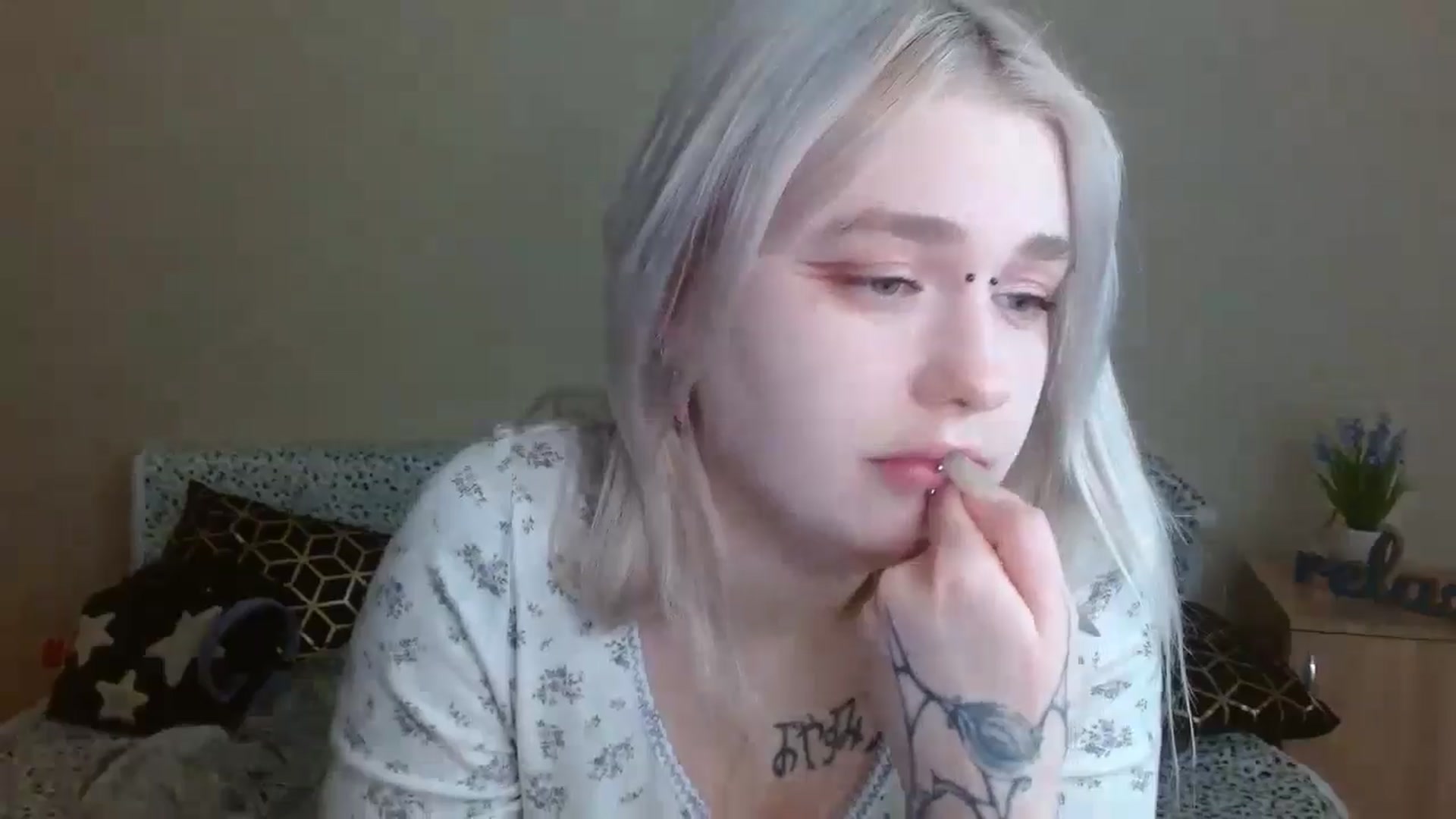 Gallery image thumbnail from Killinna's myfreecams stream on, 12/15/2024, 15:52 image 14 of 20