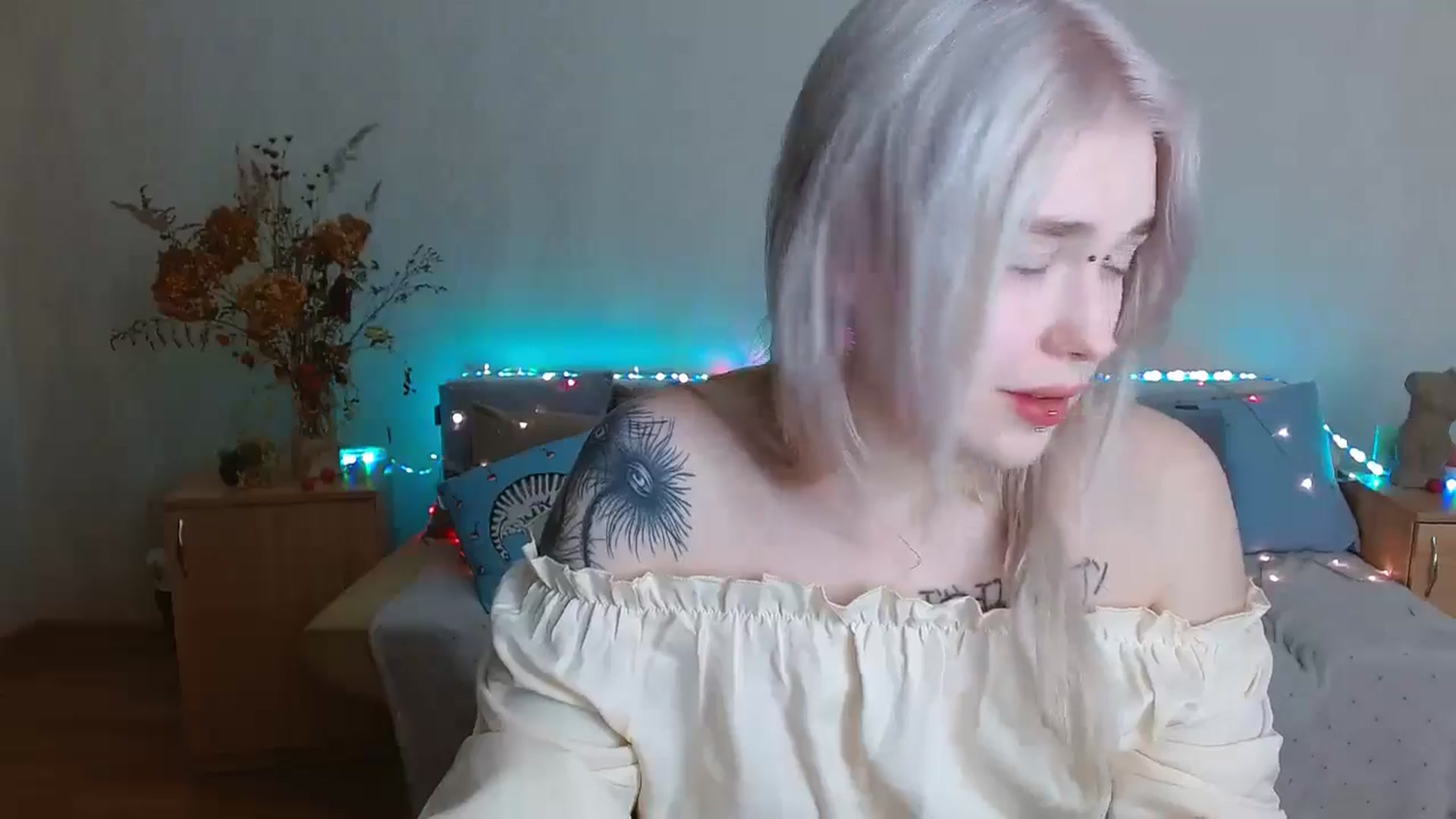 Gallery image thumbnail from Killinna's myfreecams stream on, 12/25/2024, 14:30 image 17 of 20