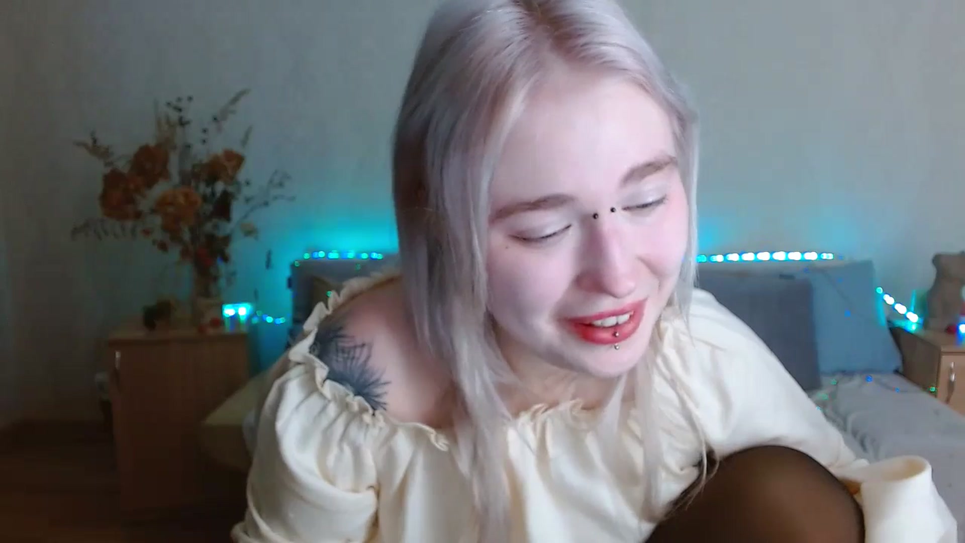 Gallery image thumbnail from Killinna's myfreecams stream on, 12/25/2024, 14:30 image 8 of 20
