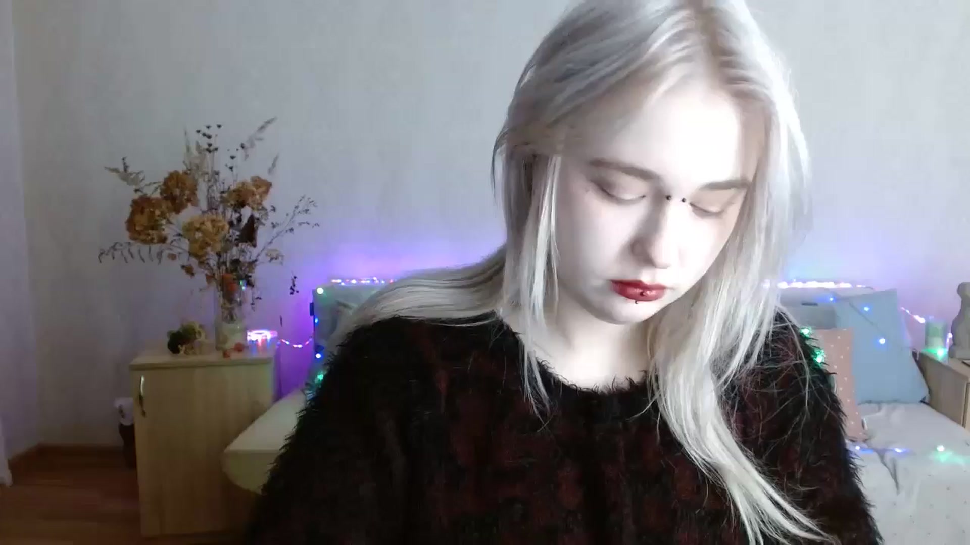 Gallery image thumbnail from Killinna's myfreecams stream on, 12/30/2024, 15:32 image 15 of 20