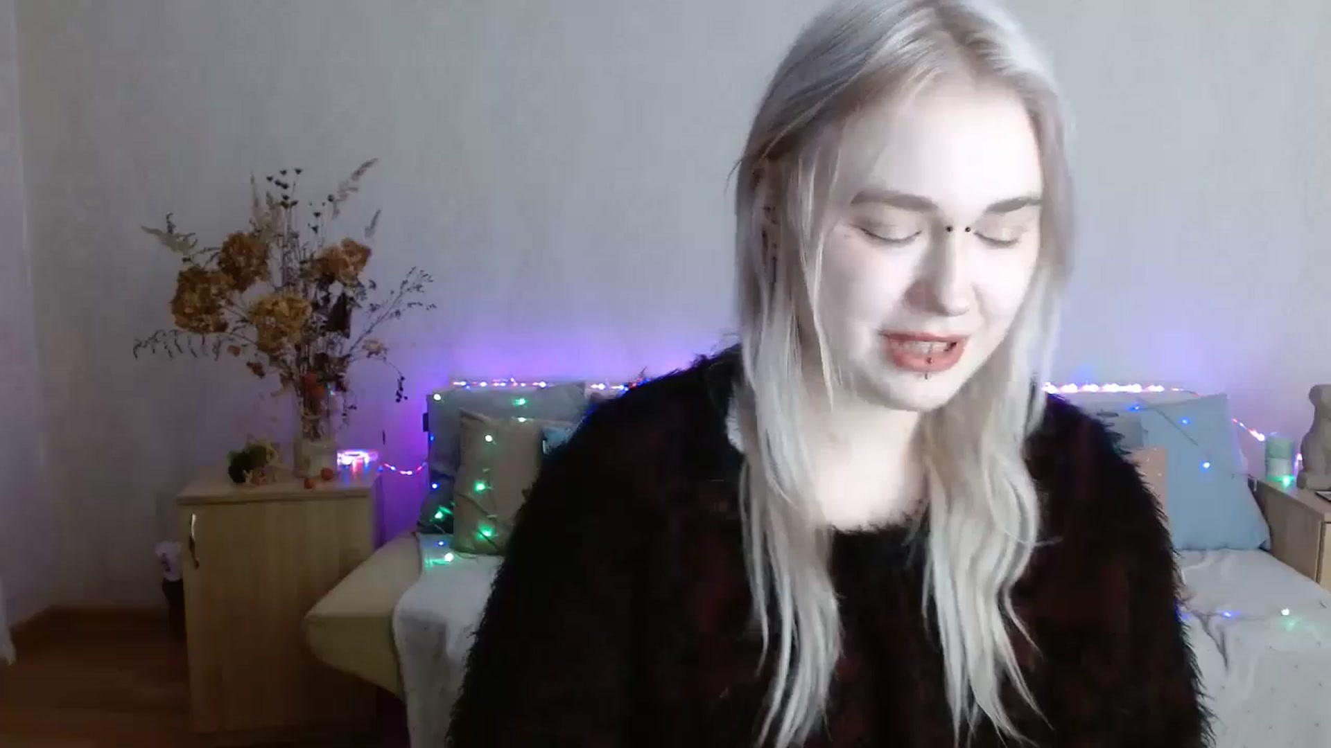 Gallery image thumbnail from Killinna's myfreecams stream on, 12/30/2024, 15:32 image 13 of 20