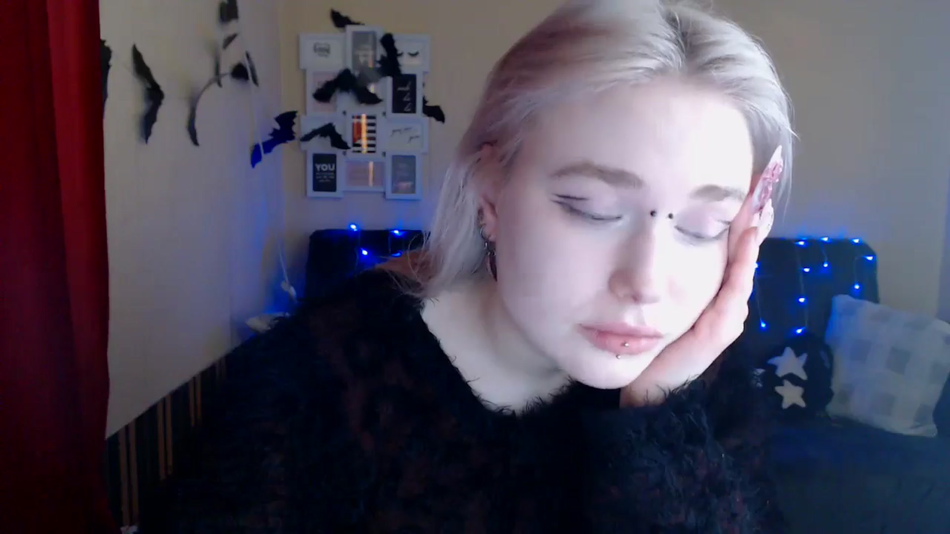 Gallery image thumbnail from Killinna's myfreecams stream on, 01/07/2025, 17:30 image 7 of 20