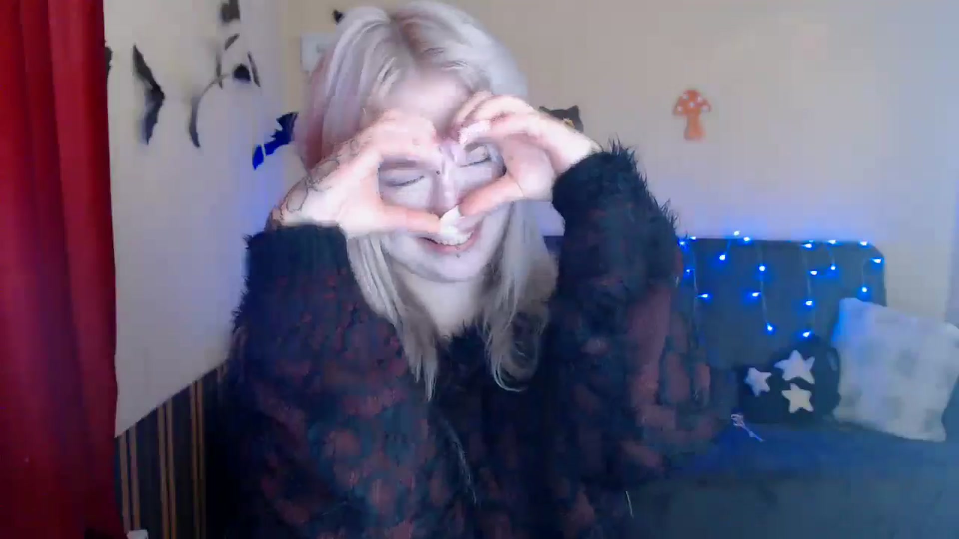 Gallery image thumbnail from Killinna's myfreecams stream on, 01/07/2025, 17:30 image 16 of 20
