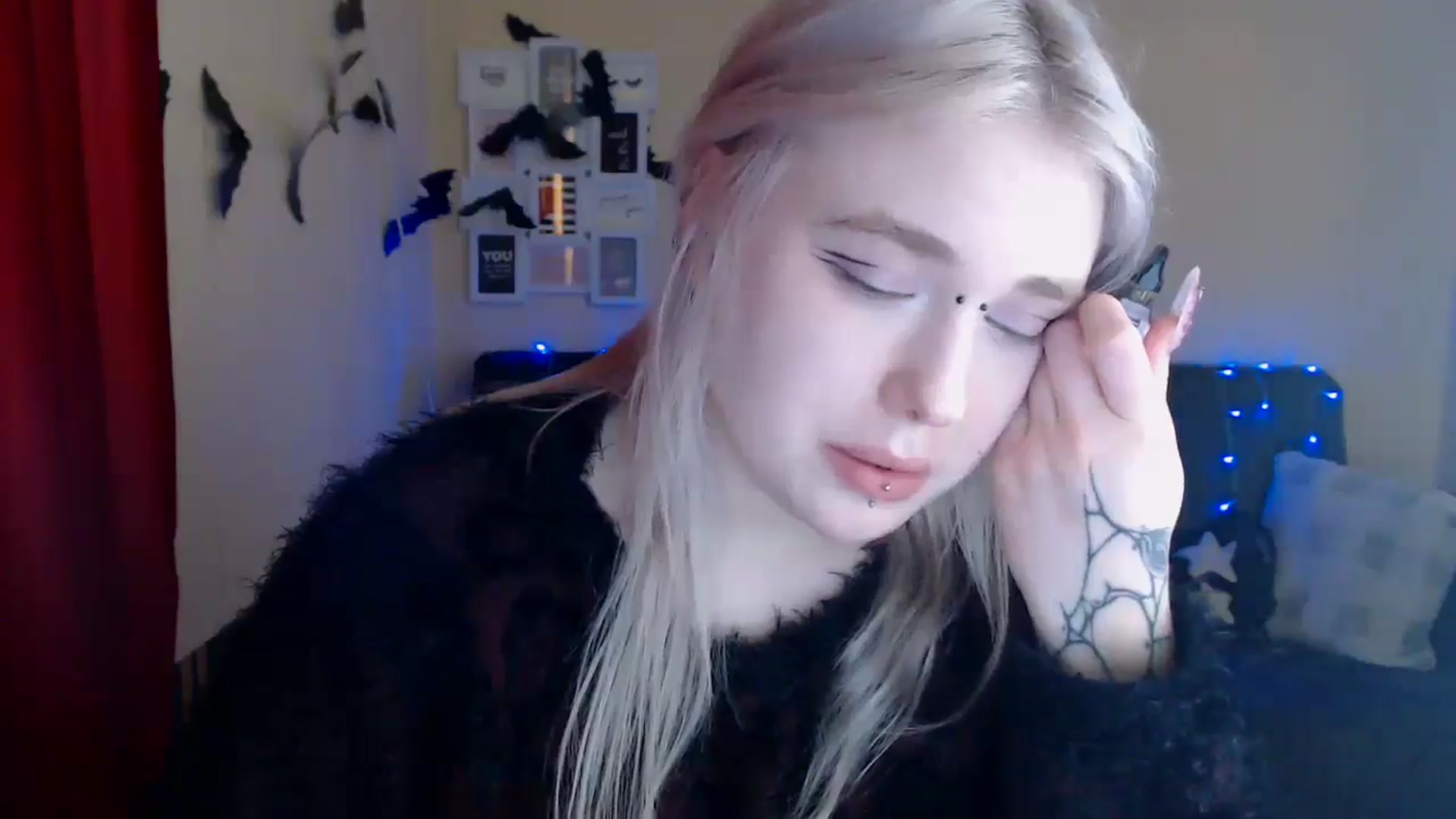 Gallery image thumbnail from Killinna's myfreecams stream on, 01/07/2025, 17:30 image 14 of 20