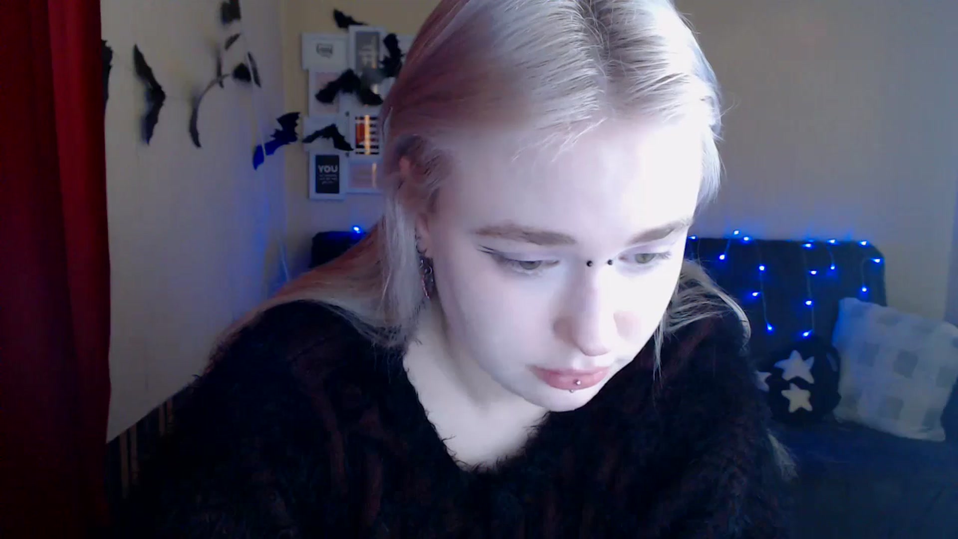 Gallery image thumbnail from Killinna's myfreecams stream on, 01/07/2025, 17:30 image 6 of 20