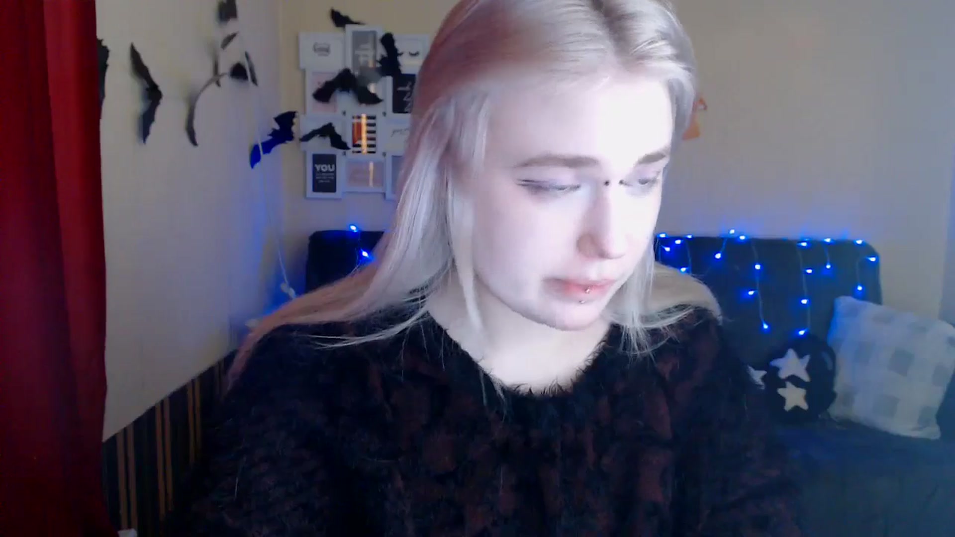 Gallery image thumbnail from Killinna's myfreecams stream on, 01/07/2025, 17:30 image 2 of 20