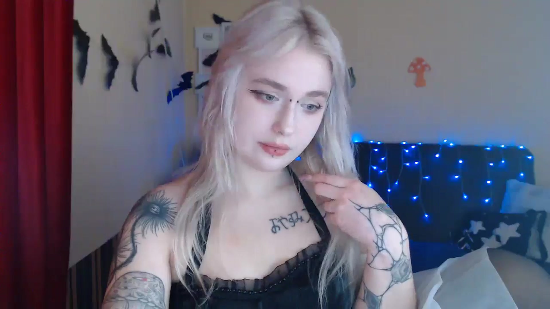 Gallery image thumbnail from Killinna's myfreecams stream on, 01/08/2025, 15:42 image 8 of 20