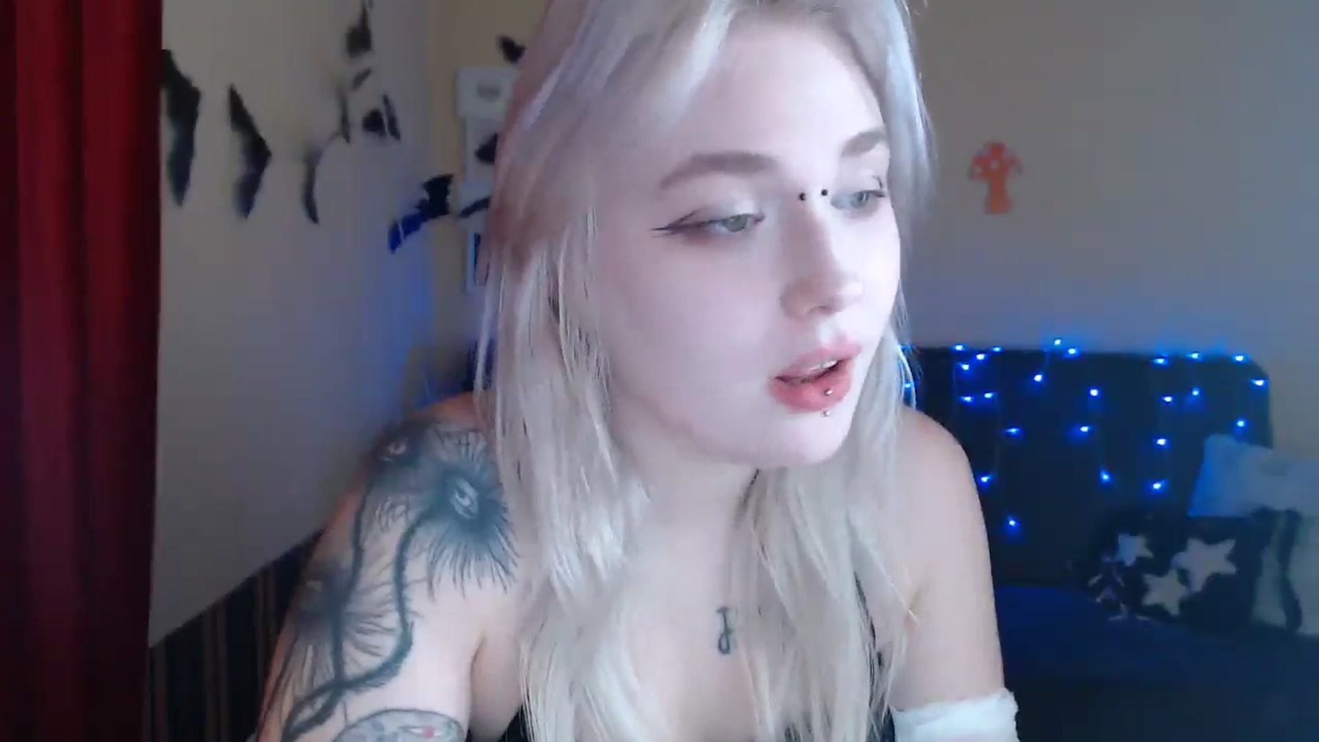 Gallery image thumbnail from Killinna's myfreecams stream on, 01/08/2025, 15:42 image 13 of 20