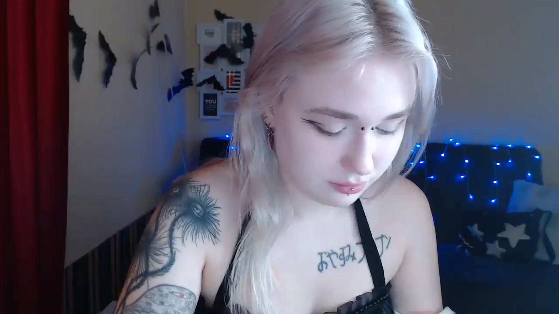 Gallery image thumbnail from Killinna's myfreecams stream on, 01/08/2025, 16:32 image 7 of 20
