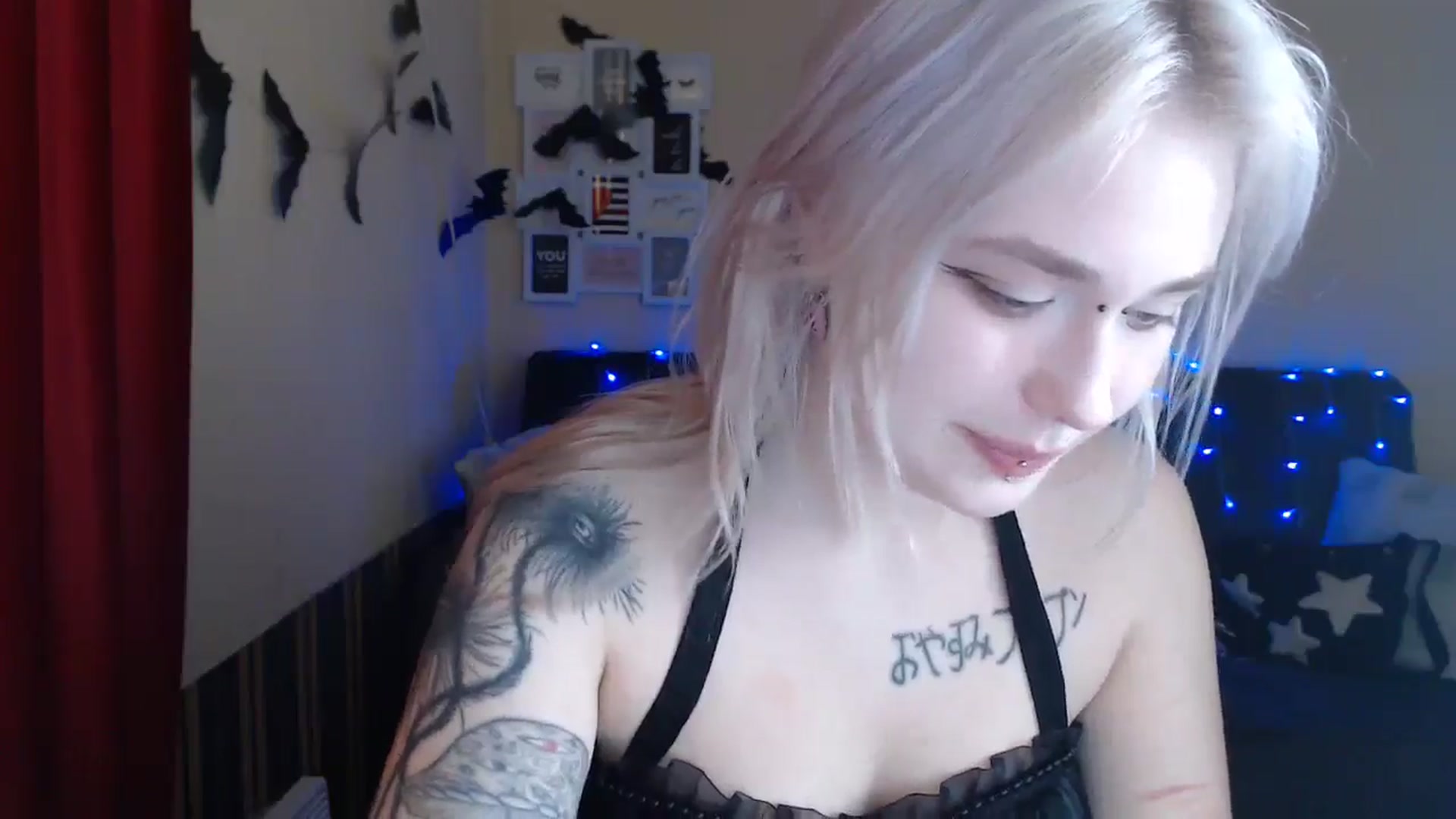 Gallery image thumbnail from Killinna's myfreecams stream on, 01/08/2025, 16:32 image 17 of 20