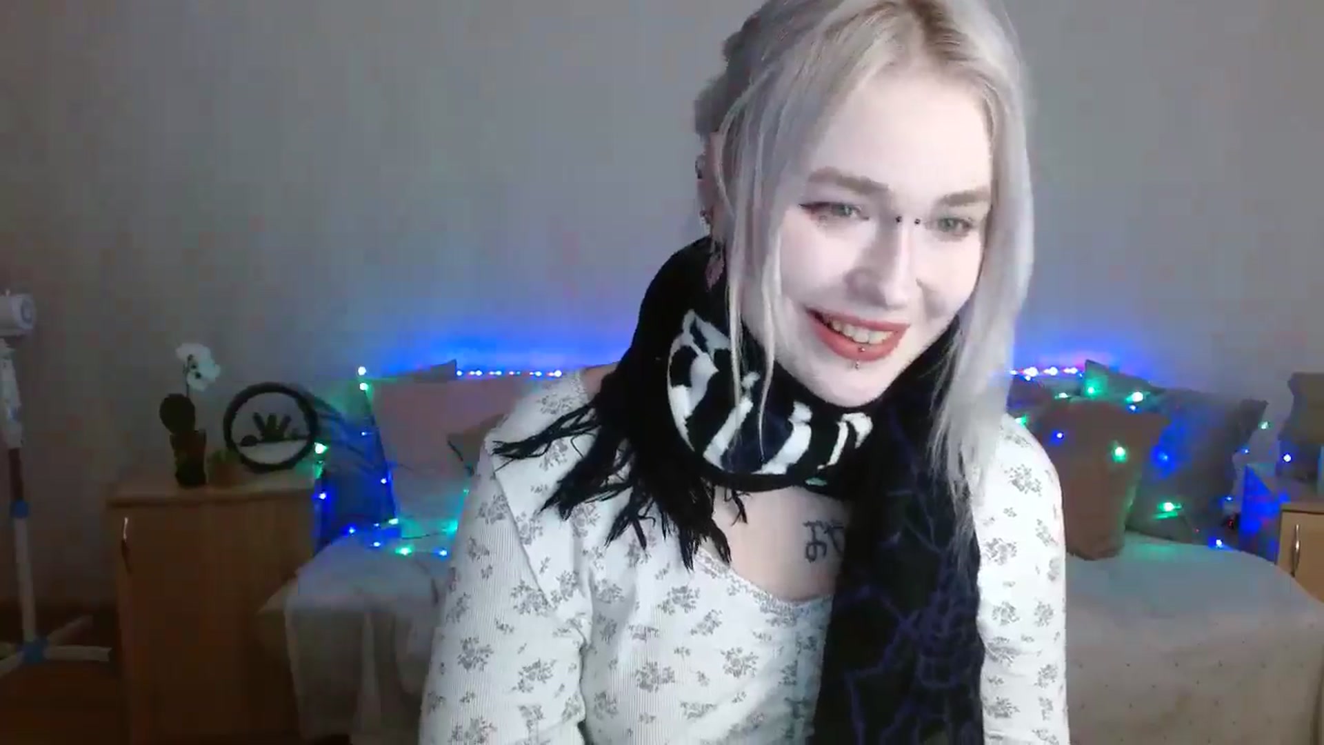 Gallery image thumbnail from Killinna's myfreecams stream on, 01/14/2025, 13:33 image 10 of 20