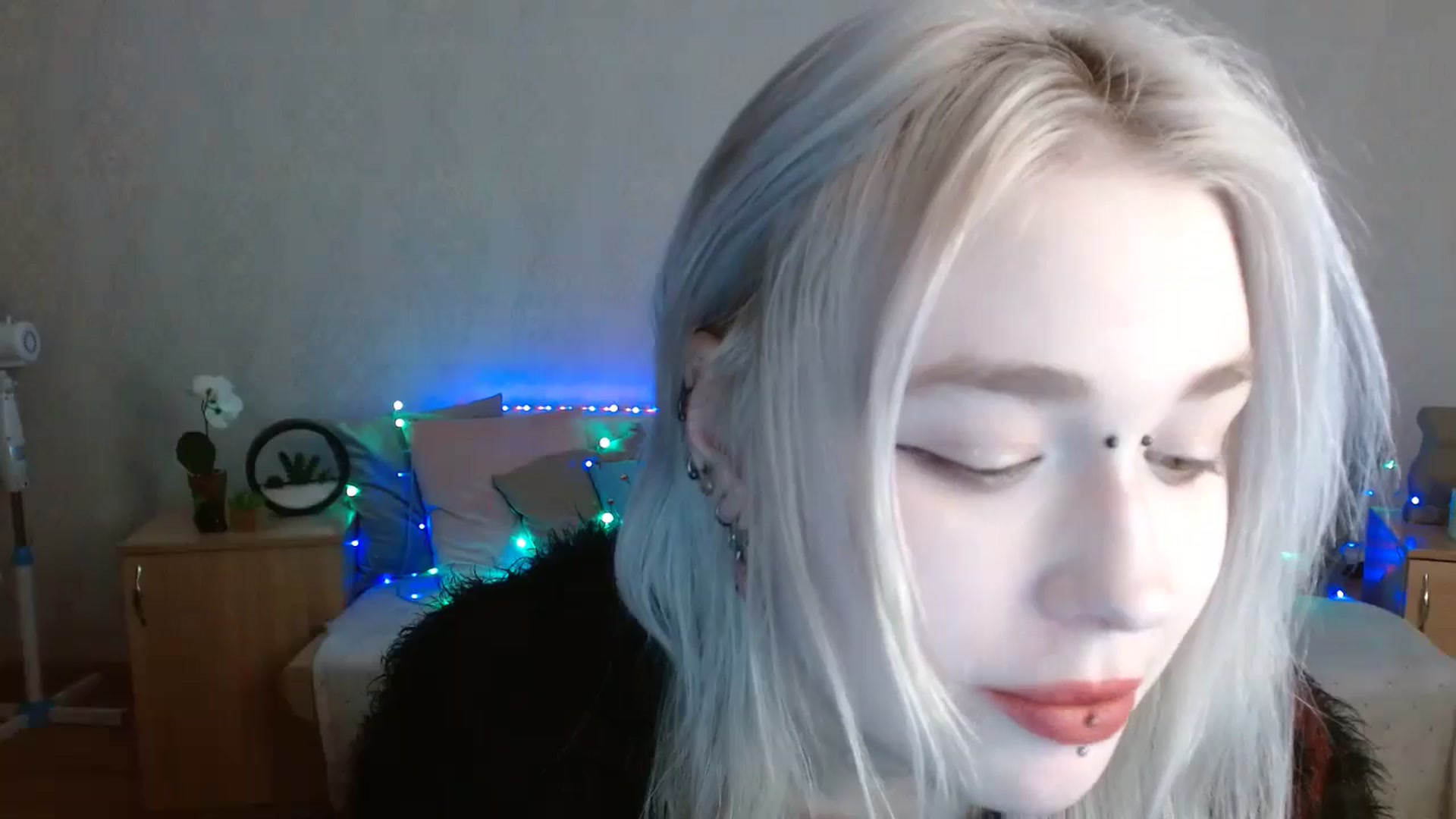 Gallery image thumbnail from Killinna's myfreecams stream on, 01/14/2025, 13:33 image 2 of 20
