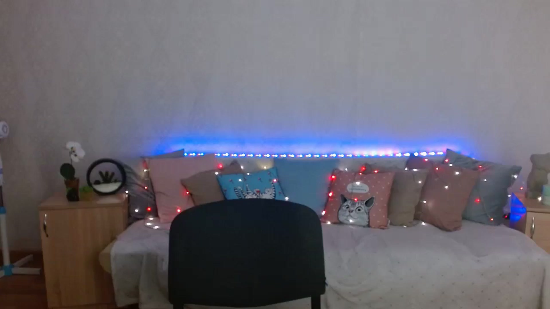 Gallery image thumbnail from Killinna's myfreecams stream on, 01/14/2025, 17:32 image 7 of 20