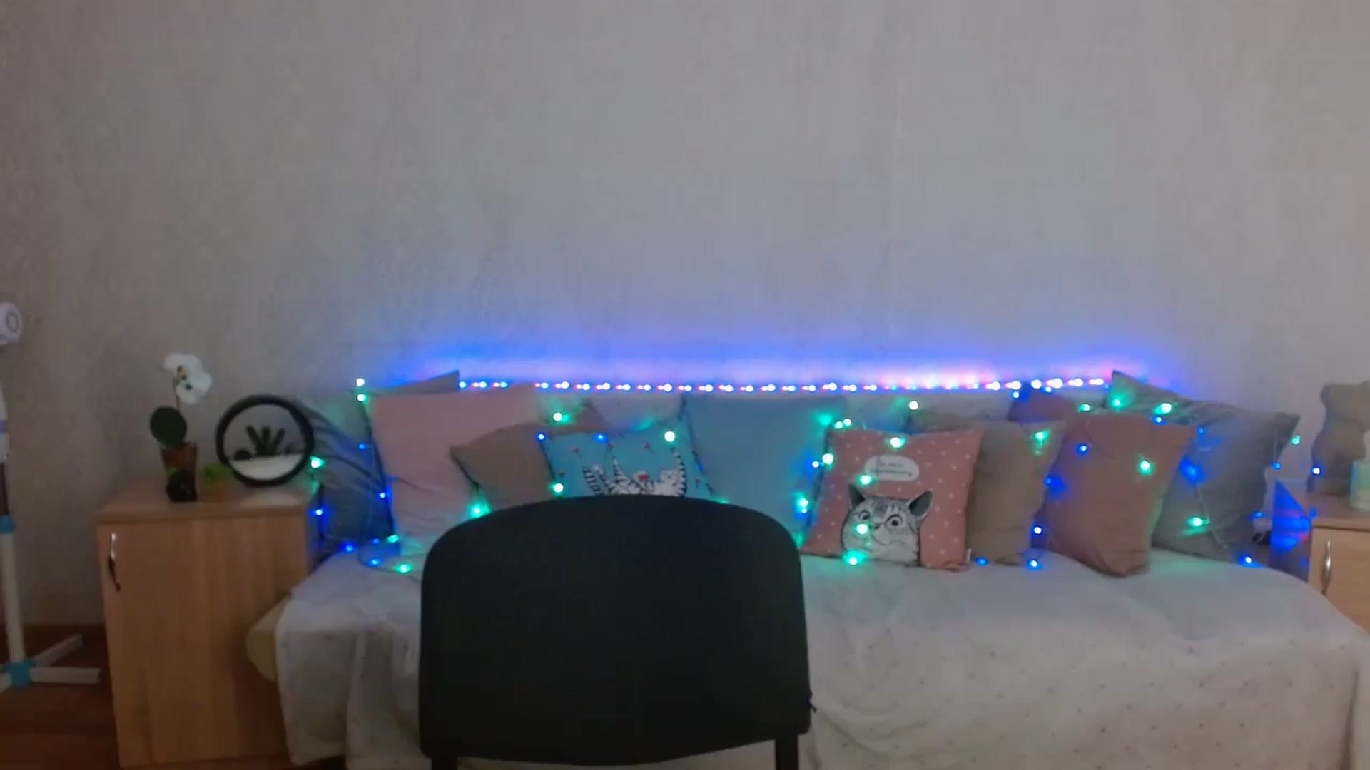 Gallery image thumbnail from Killinna's myfreecams stream on, 01/14/2025, 17:32 image 5 of 20