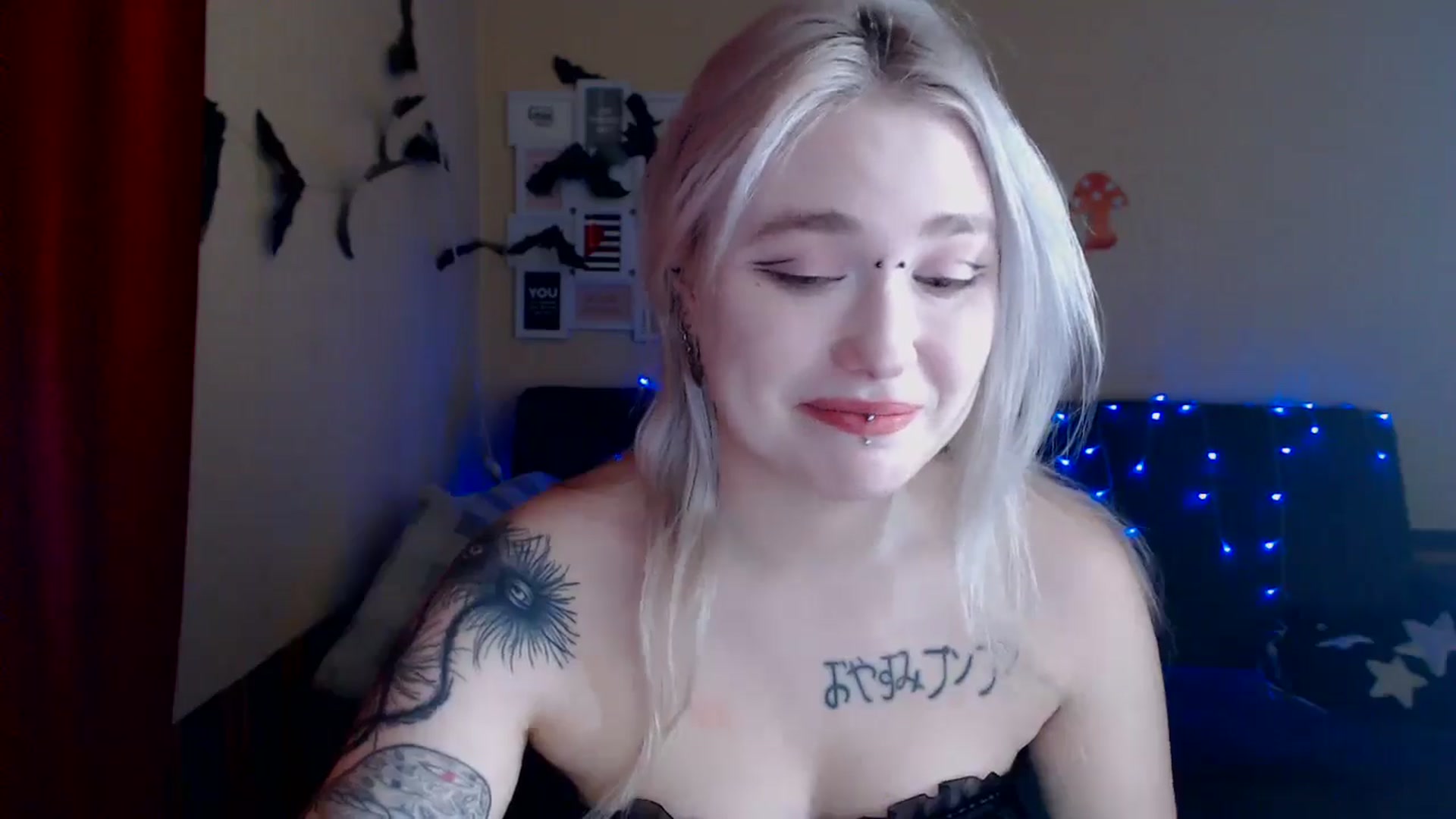 Gallery image thumbnail from Killinna's myfreecams stream on, 01/15/2025, 17:25 image 4 of 20