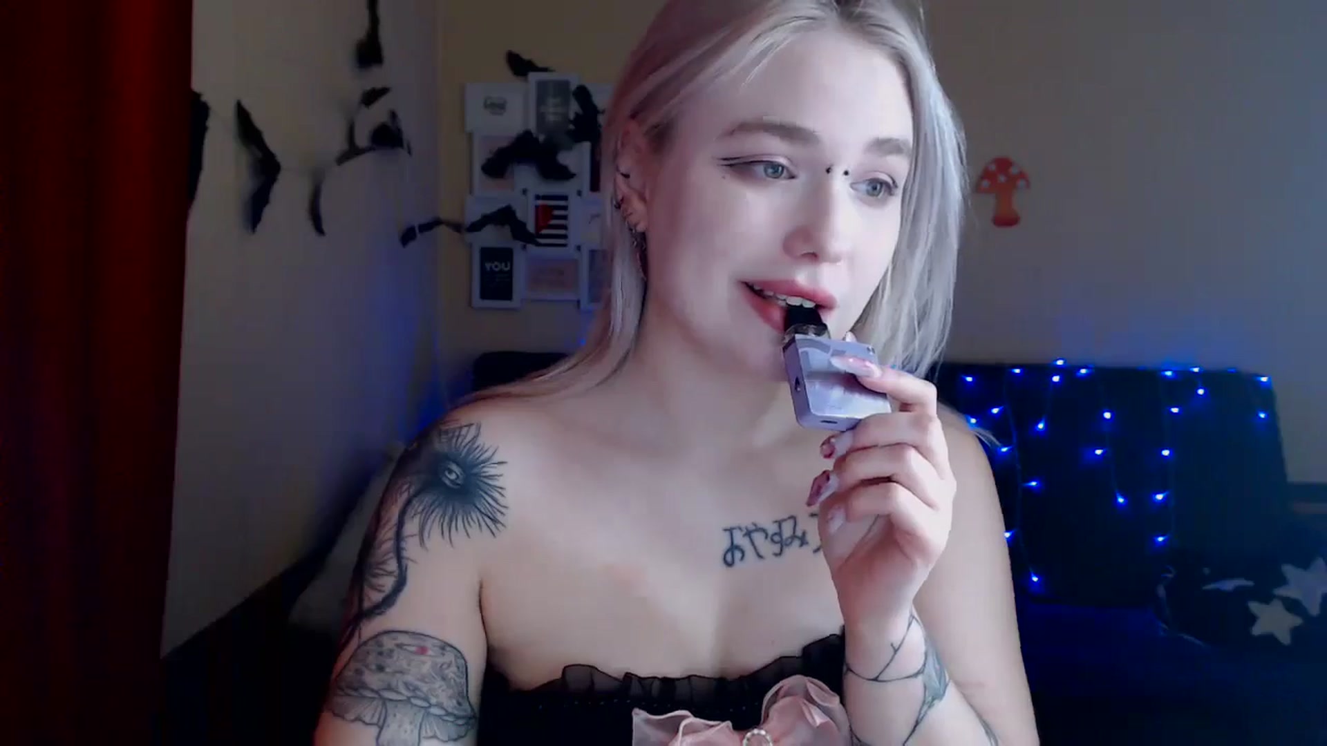 Gallery image thumbnail from Killinna's myfreecams stream on, 01/15/2025, 17:25 image 2 of 20