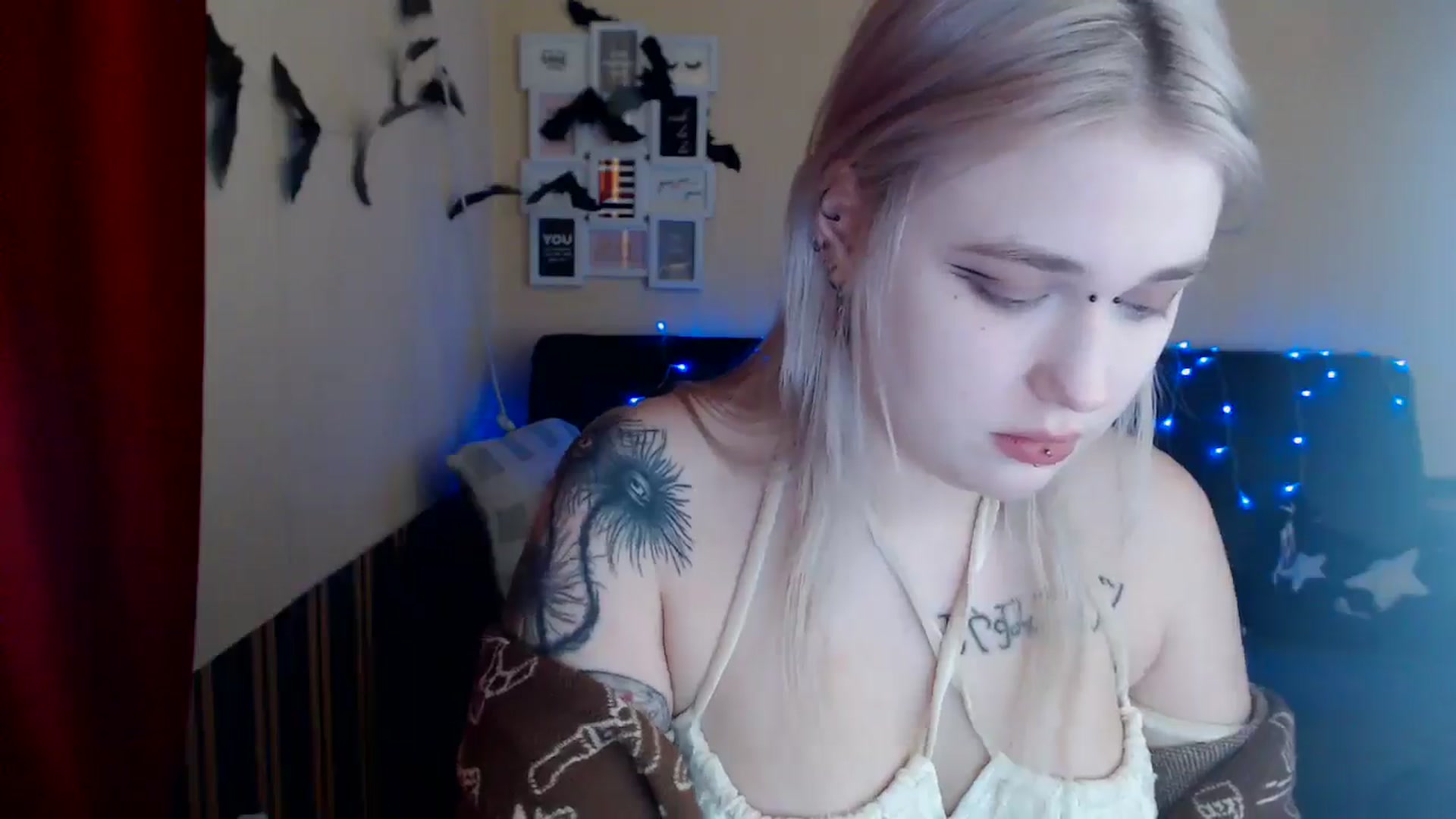 Gallery image thumbnail from Killinna's myfreecams stream on, 01/17/2025, 15:59 image 3 of 20