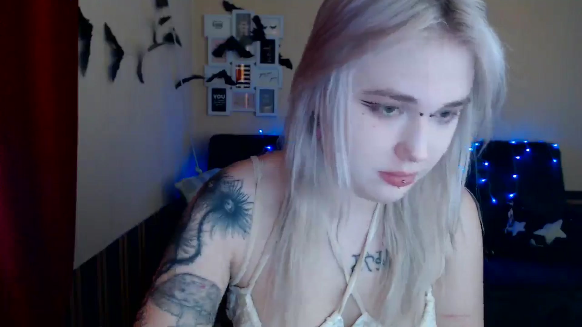 Gallery image thumbnail from Killinna's myfreecams stream on, 01/17/2025, 15:59 image 16 of 20