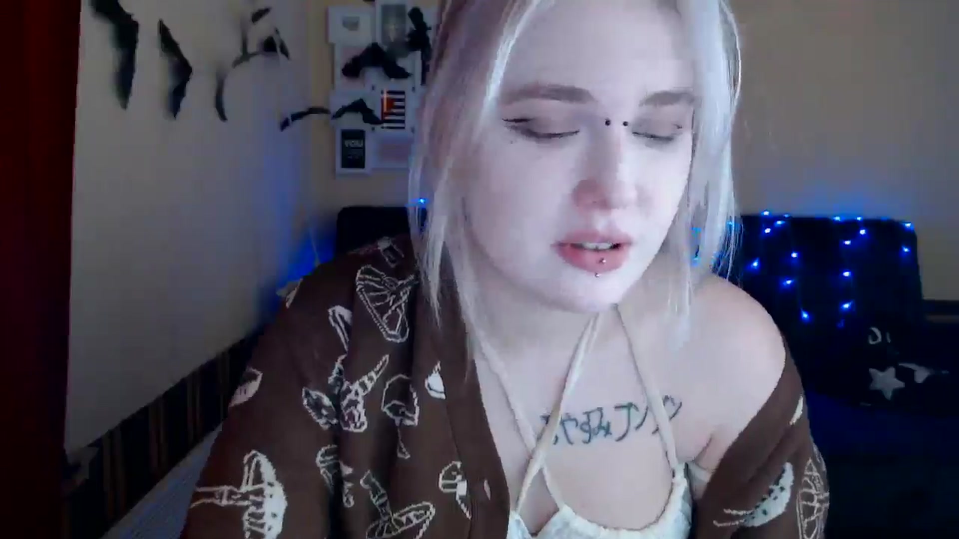 Gallery image thumbnail from Killinna's myfreecams stream on, 01/17/2025, 17:13 image 13 of 20