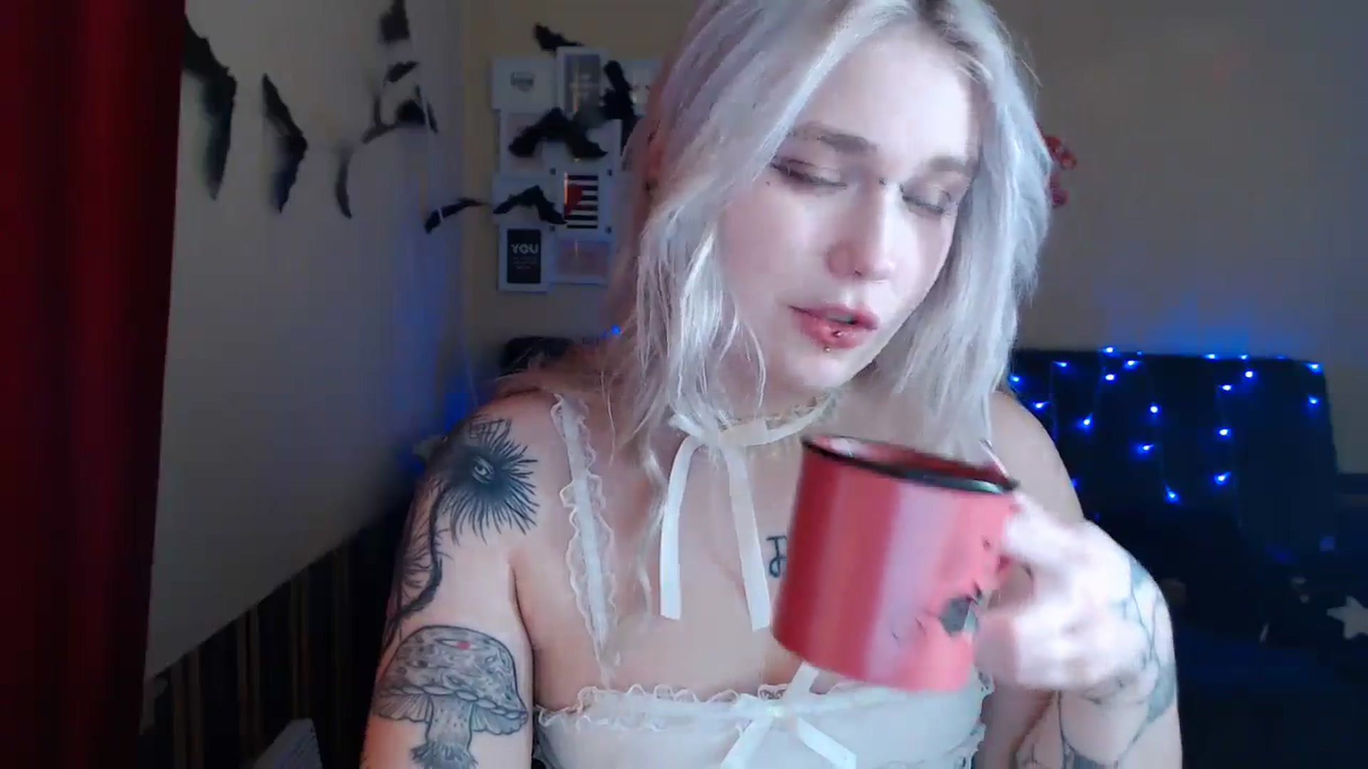 Gallery image thumbnail from Killinna's myfreecams stream on, 01/22/2025, 17:50 image 5 of 20