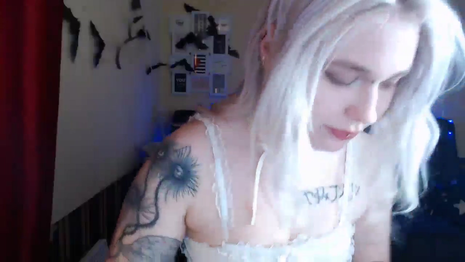 Gallery image thumbnail from Killinna's myfreecams stream on, 01/22/2025, 17:50 image 14 of 20