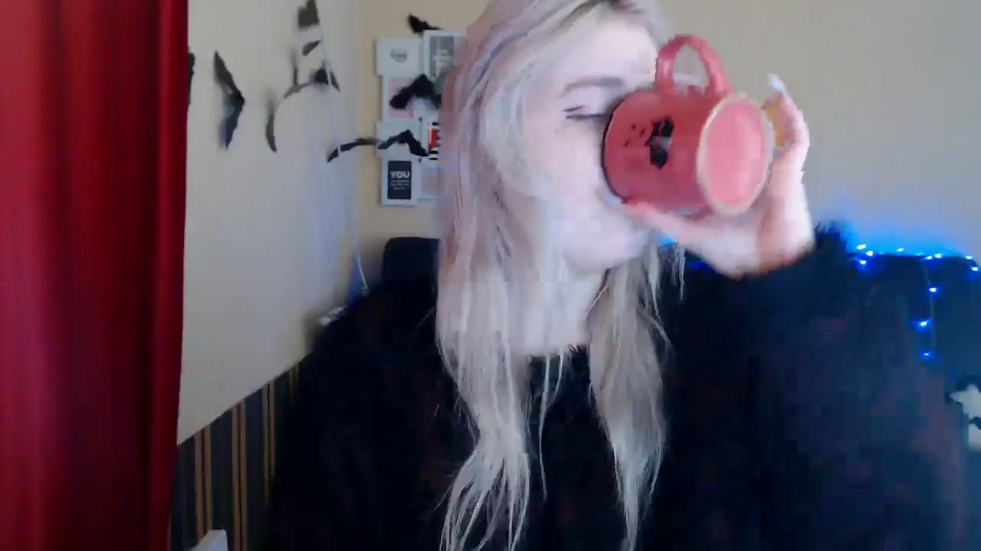 Gallery image thumbnail from Killinna's myfreecams stream on, 01/25/2025, 14:27 image 13 of 20