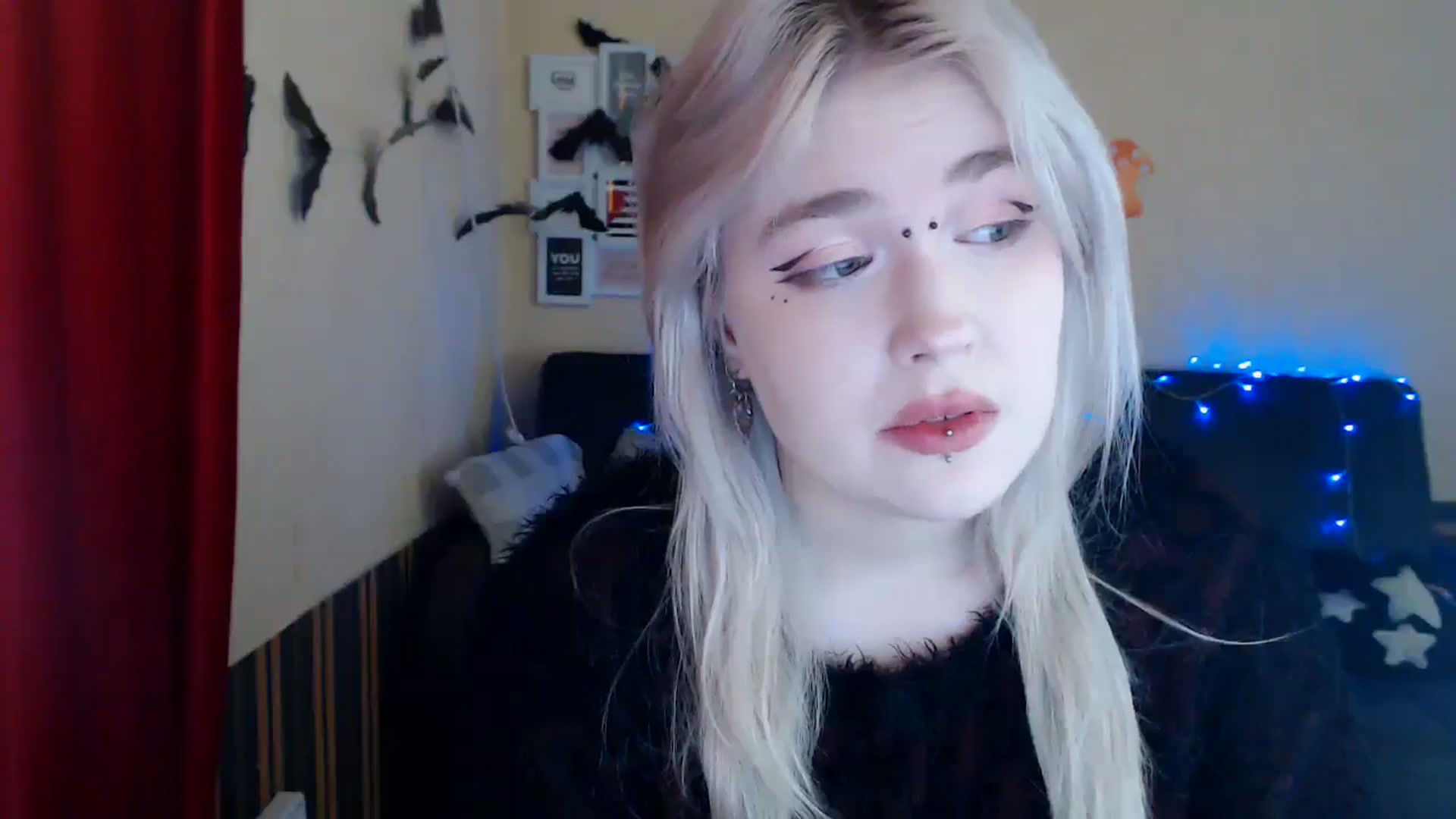 Gallery image thumbnail from Killinna's myfreecams stream on, 01/25/2025, 14:27 image 10 of 20