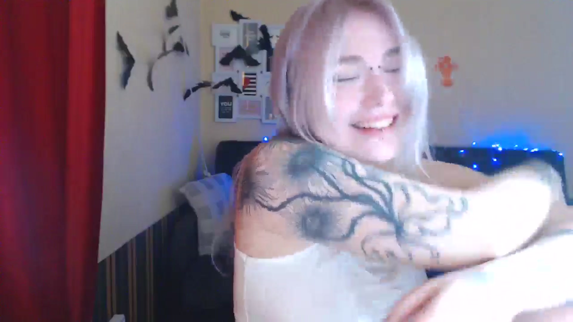 Gallery image thumbnail from Killinna's myfreecams stream on, 01/31/2025, 15:00 image 3 of 20