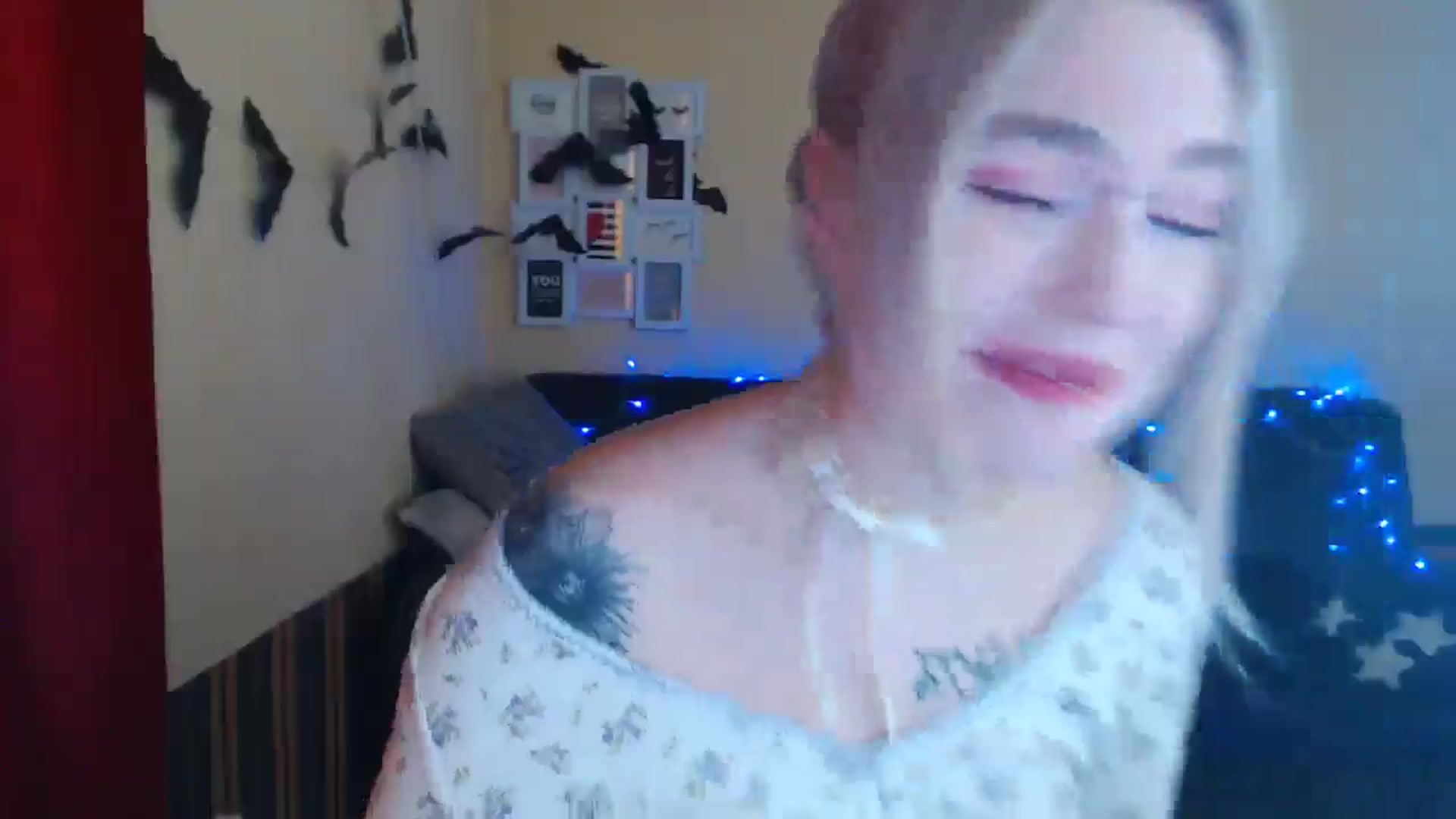 Gallery image thumbnail from Killinna's myfreecams stream on, 02/04/2025, 15:34 image 8 of 20