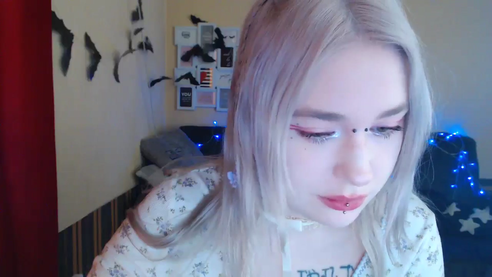 Gallery image thumbnail from Killinna's myfreecams stream on, 02/04/2025, 15:34 image 2 of 20