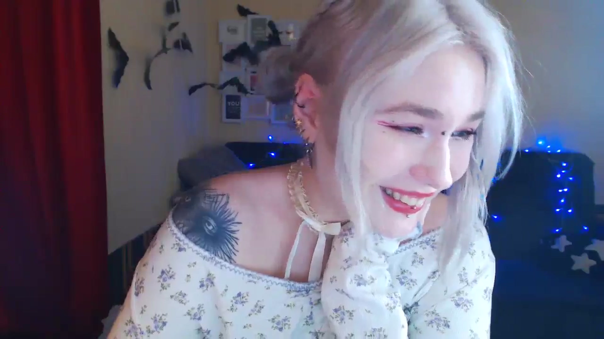 Gallery image thumbnail from Killinna's myfreecams stream on, 02/04/2025, 17:52 image 5 of 20