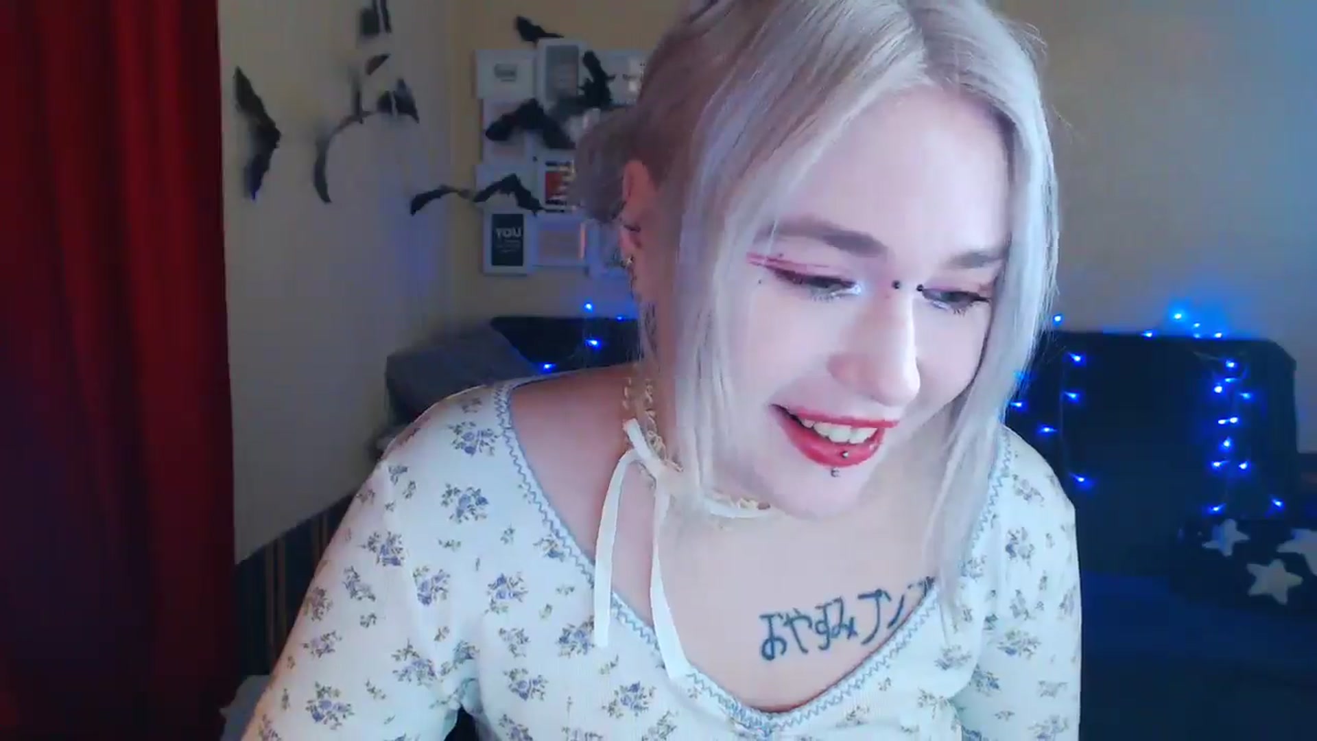 Gallery image thumbnail from Killinna's myfreecams stream on, 02/04/2025, 17:52 image 2 of 20