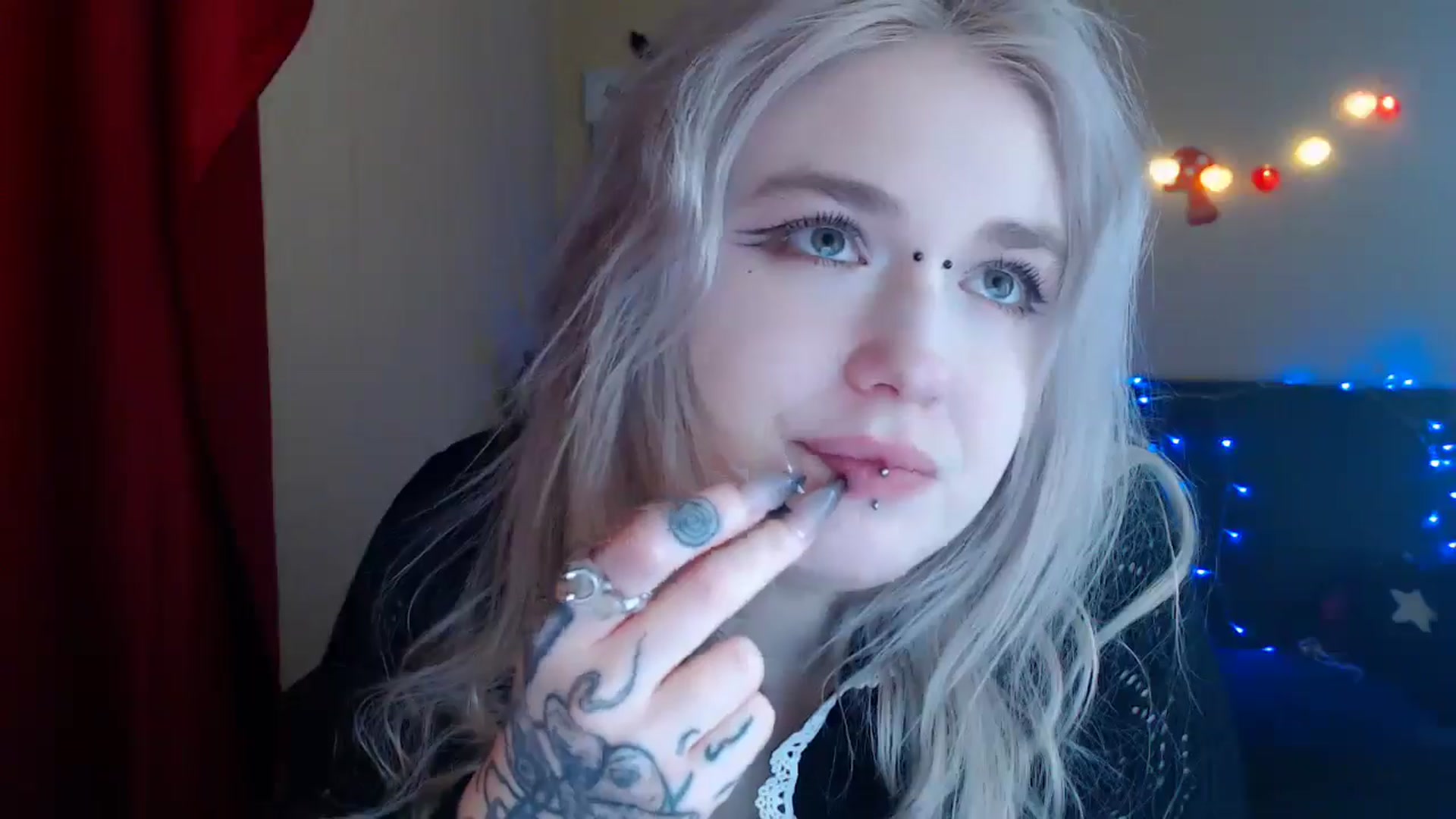 Gallery image thumbnail from Killinna's myfreecams stream on, 02/11/2025, 17:05 image 15 of 20
