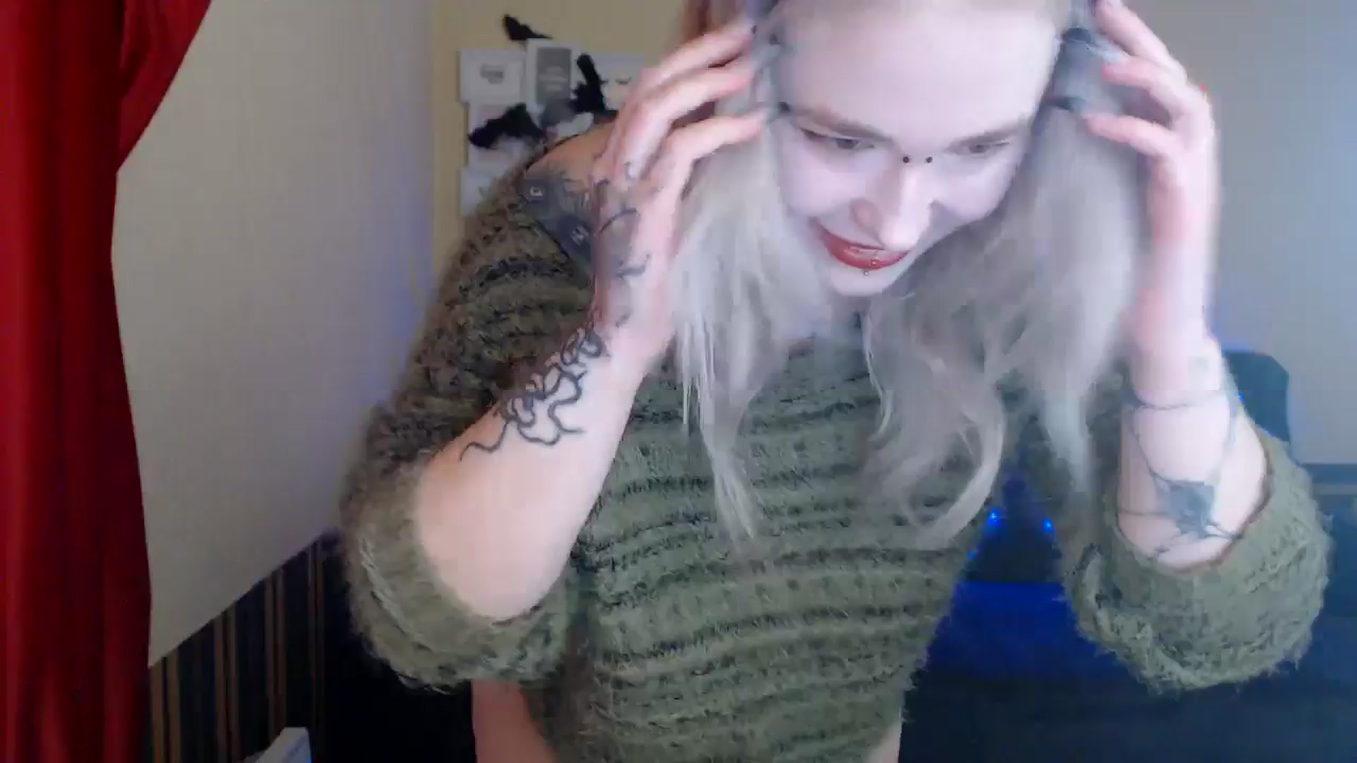Gallery image thumbnail from Killinna's myfreecams stream on, 02/16/2025, 15:49 image 16 of 20