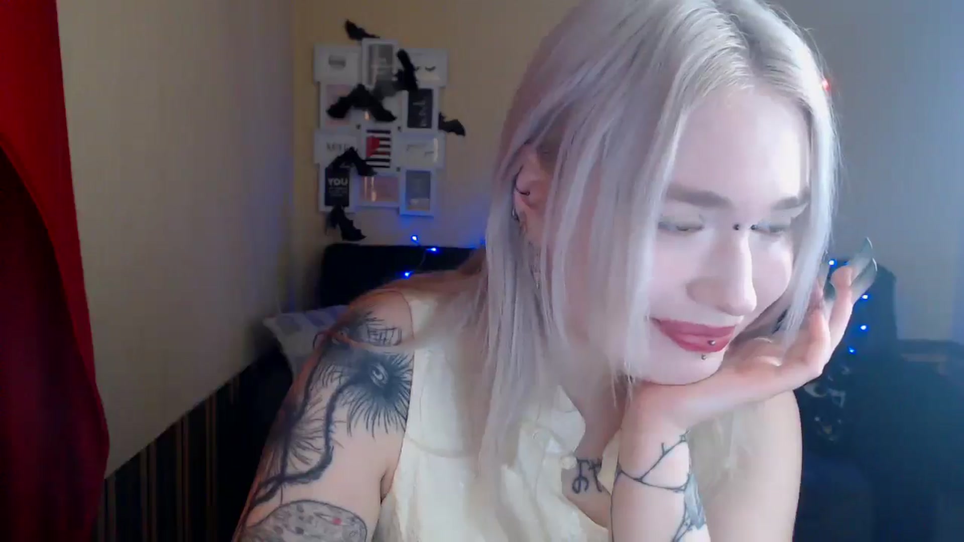 Gallery image thumbnail from Killinna's myfreecams stream on, 02/21/2025, 14:37 image 10 of 20