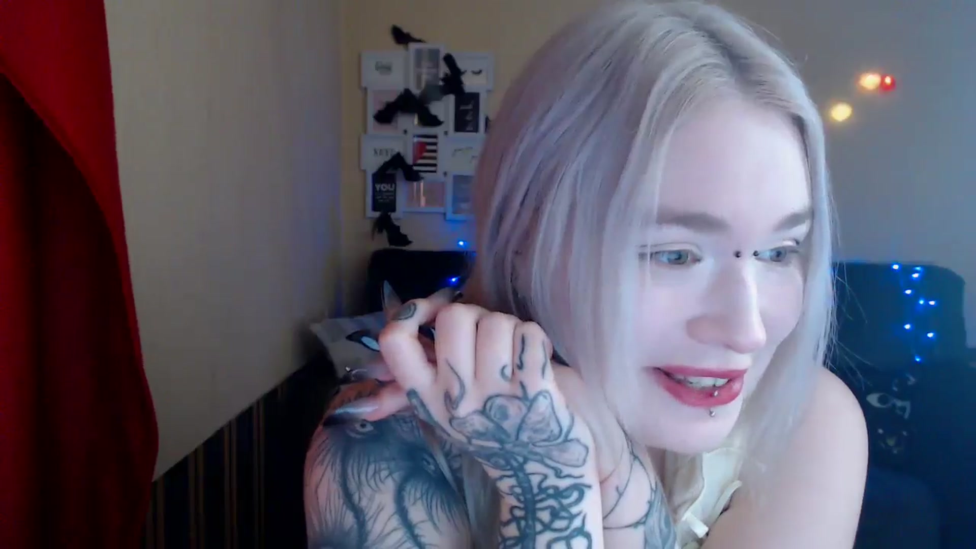 Gallery image thumbnail from Killinna's myfreecams stream on, 02/21/2025, 14:37 image 7 of 20