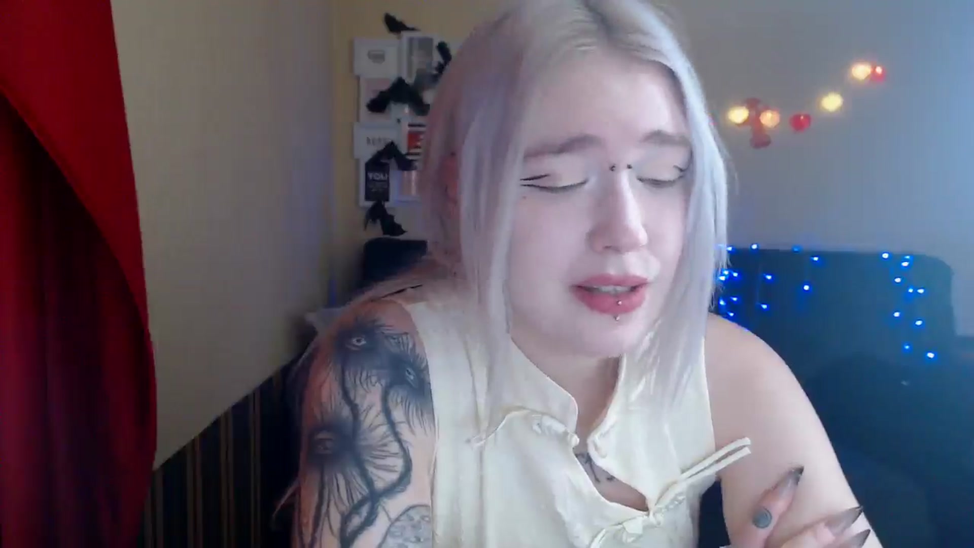 Gallery image thumbnail from Killinna's myfreecams stream on, 02/21/2025, 15:50 image 12 of 20