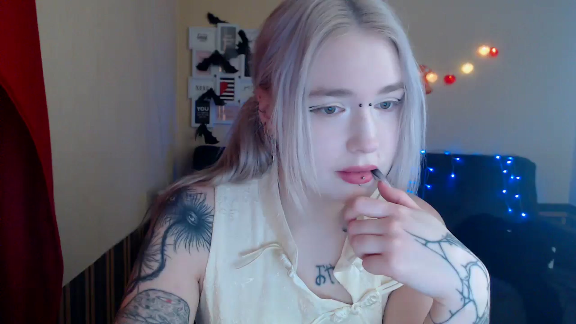 Gallery image thumbnail from Killinna's myfreecams stream on, 02/21/2025, 15:50 image 1 of 20