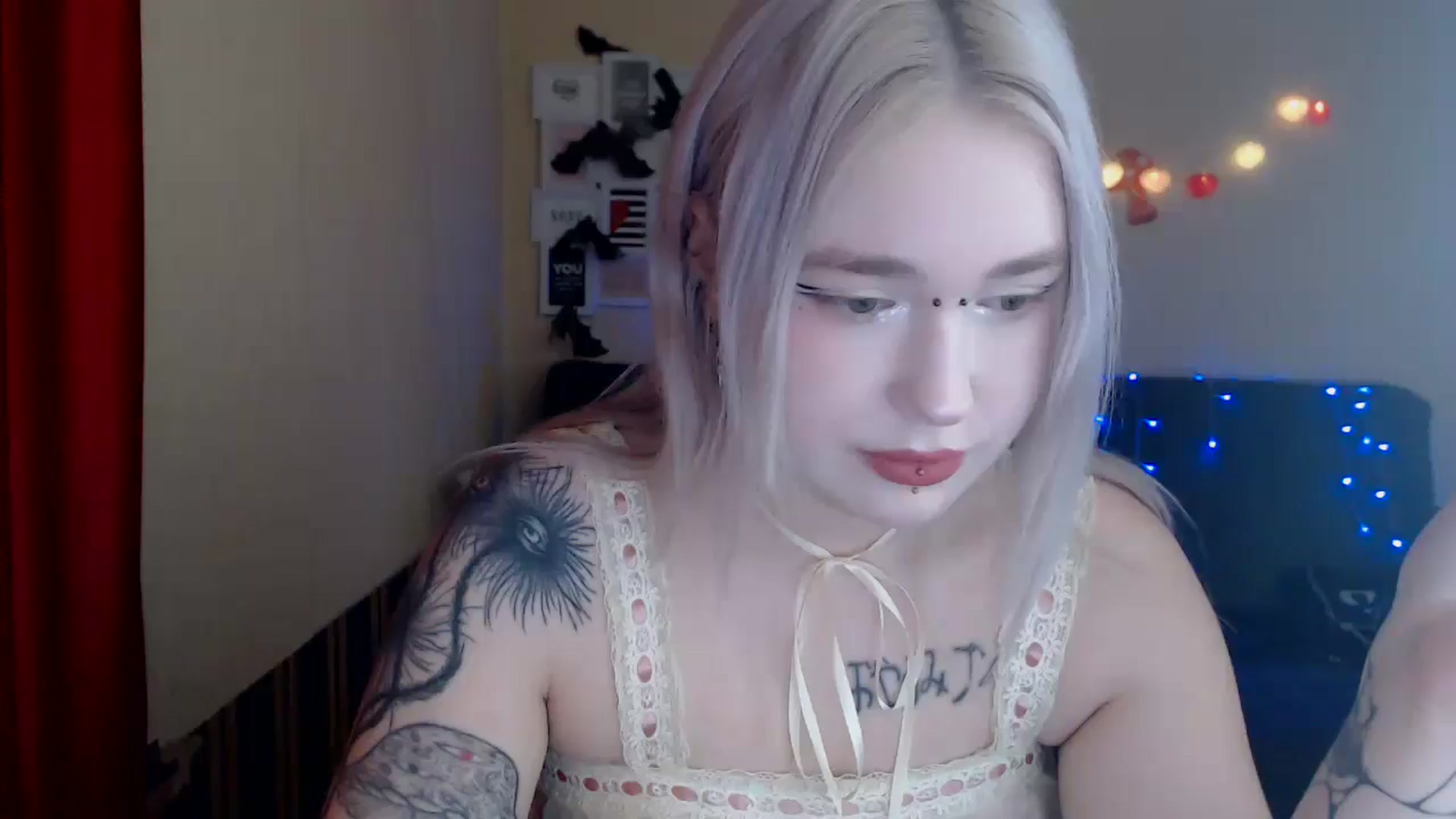 Gallery image thumbnail from Killinna's myfreecams stream on, 02/22/2025, 14:40 image 4 of 20
