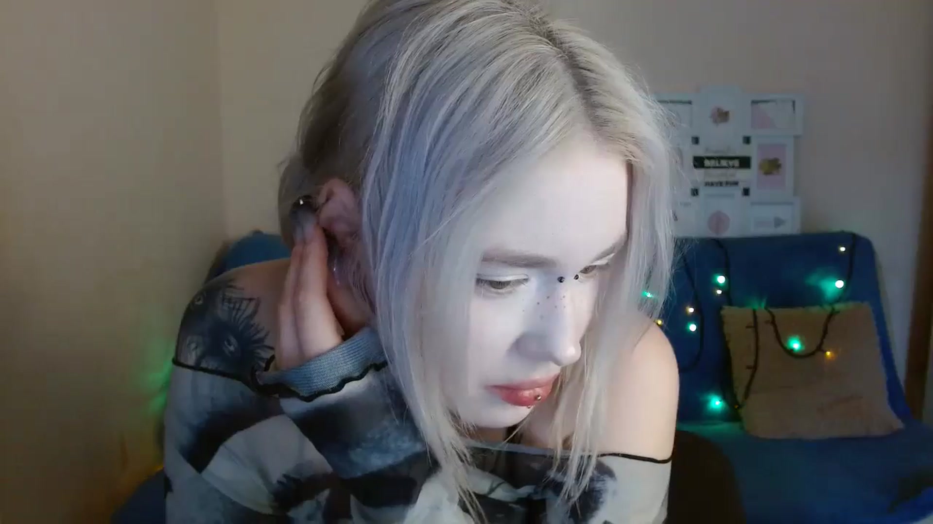 Gallery image thumbnail from Killinna's myfreecams stream on, 02/25/2025, 13:36 image 10 of 20