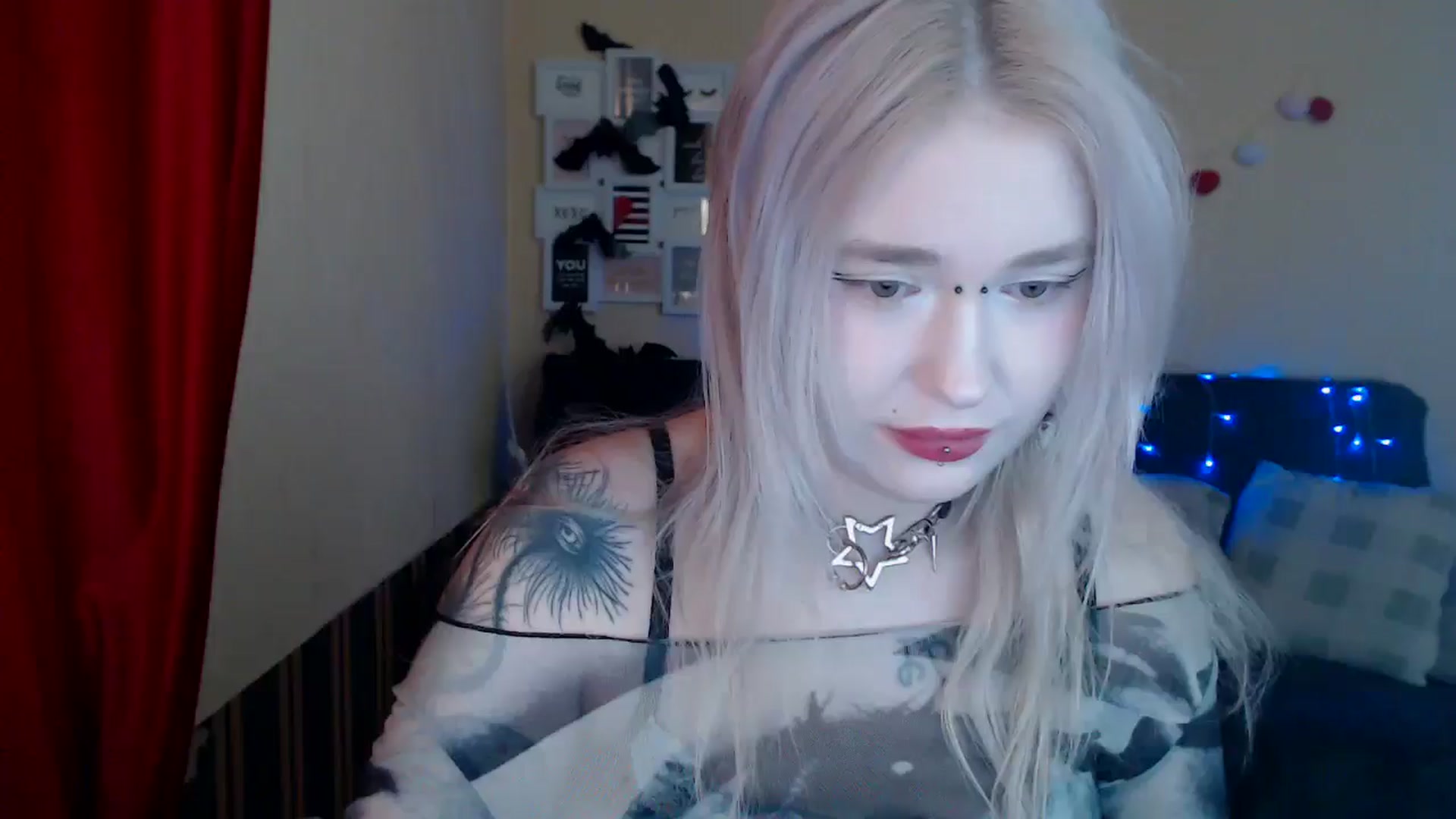 Gallery image thumbnail from Killinna's myfreecams stream on, 02/26/2025, 13:37 image 14 of 20