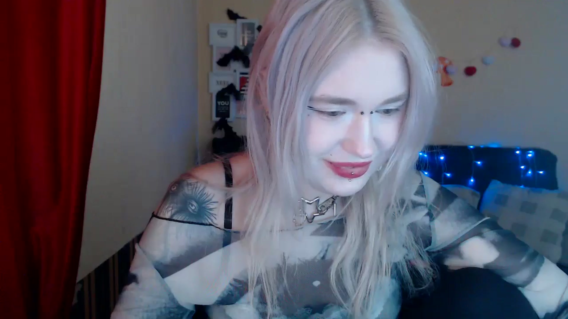 Gallery image thumbnail from Killinna's myfreecams stream on, 02/26/2025, 13:37 image 15 of 20