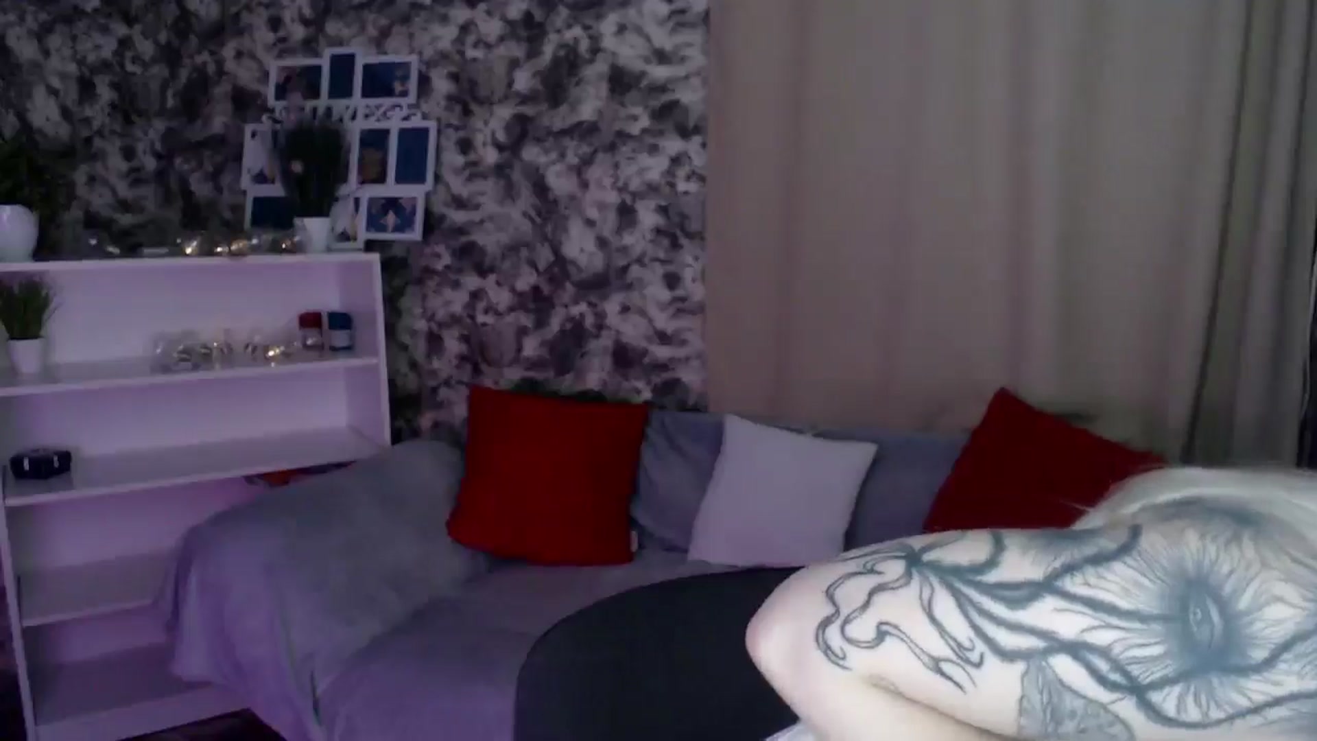 Gallery image thumbnail from Killinna's myfreecams stream on, 02/28/2025, 16:41 image 7 of 20